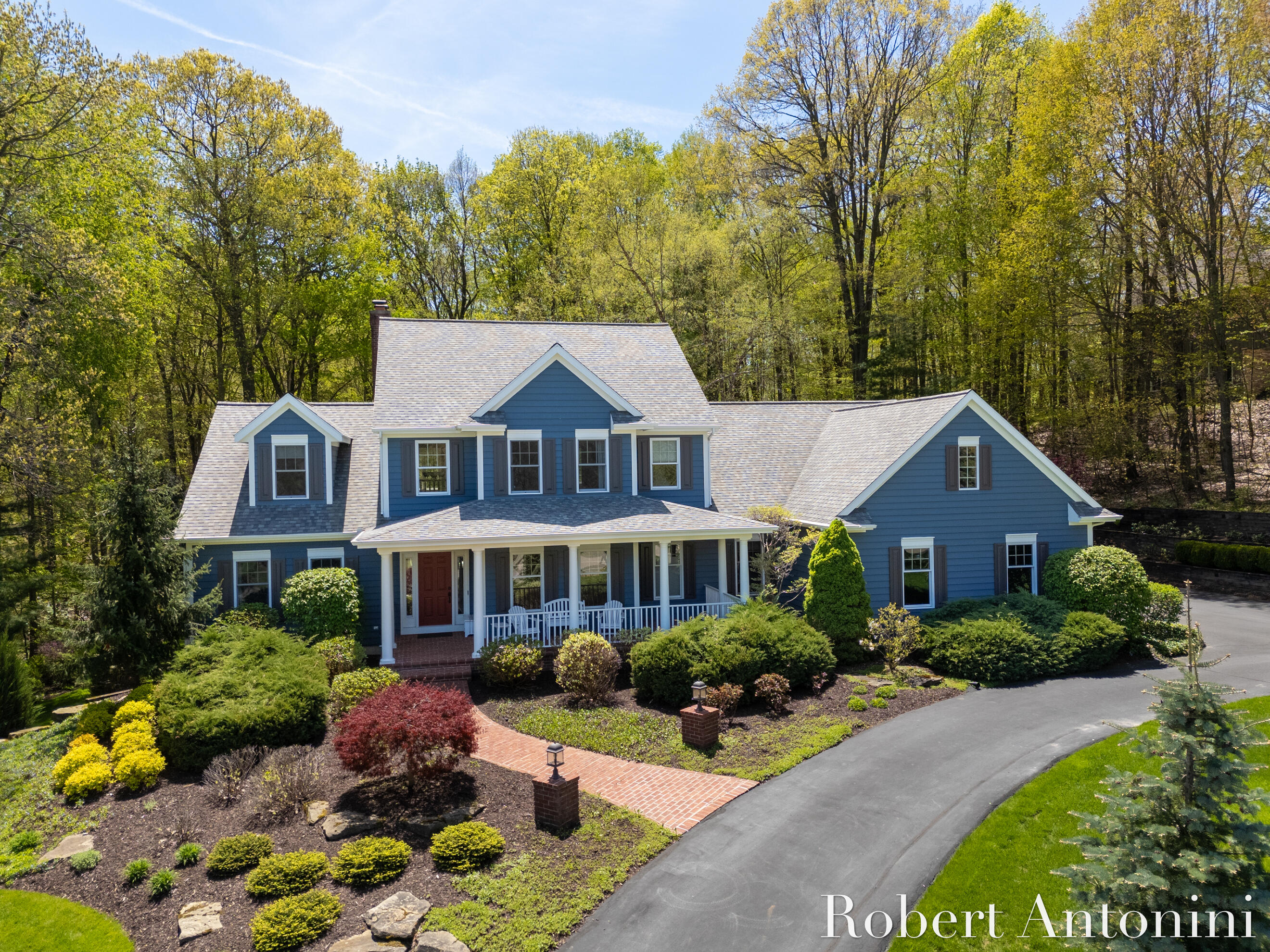 3860 Foxglove Court NE