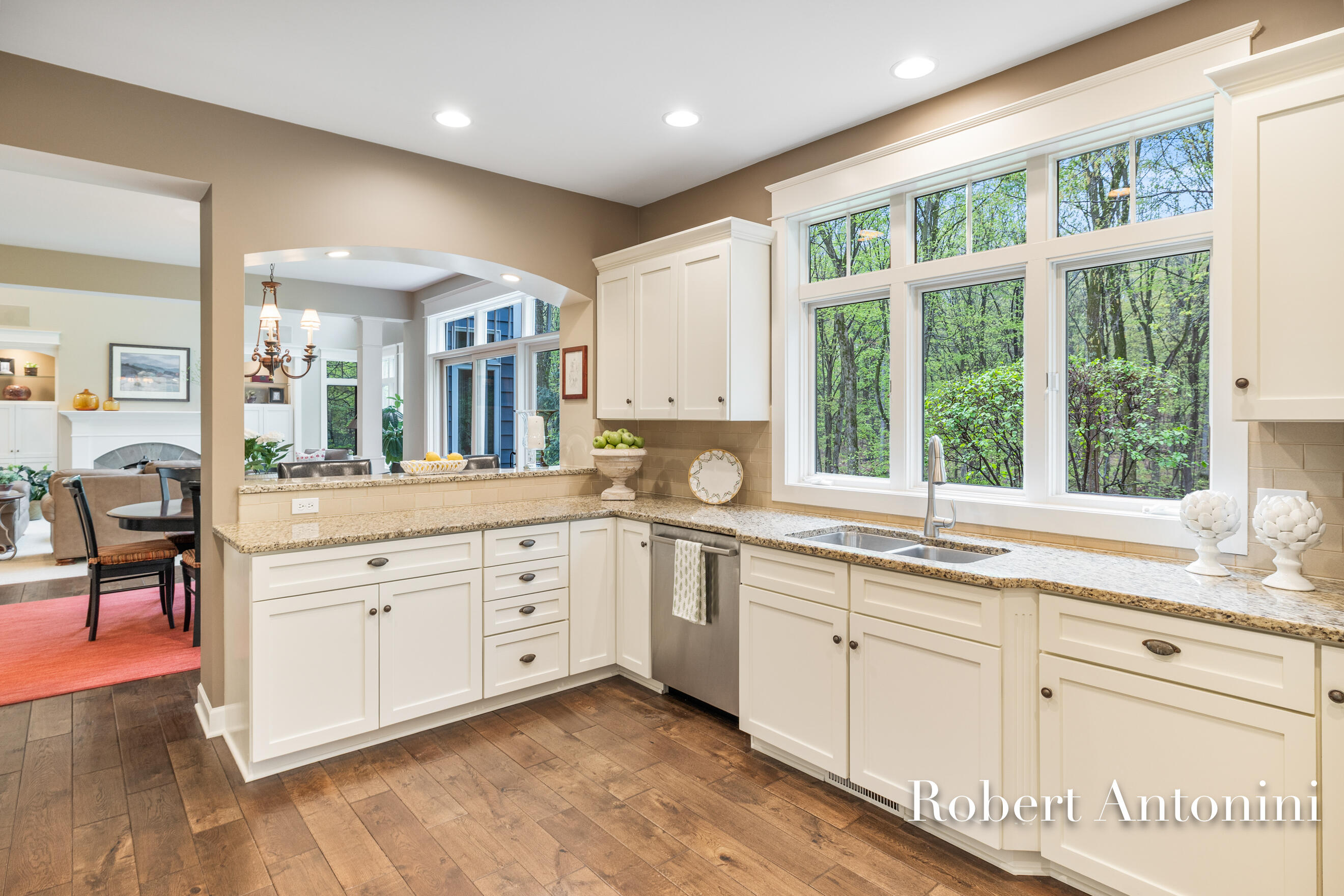 3860 Foxglove Court NE