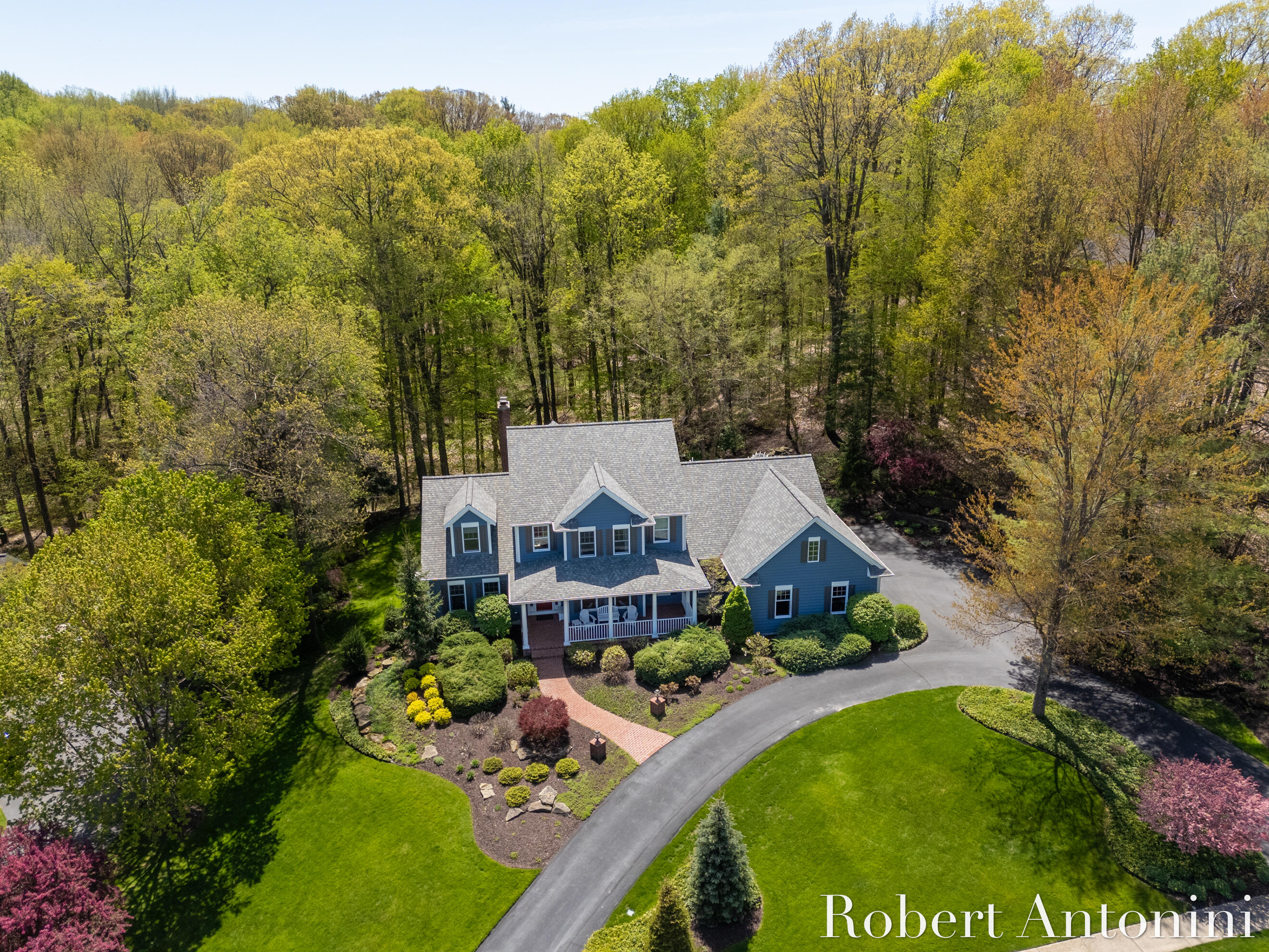 3860 Foxglove Court NE