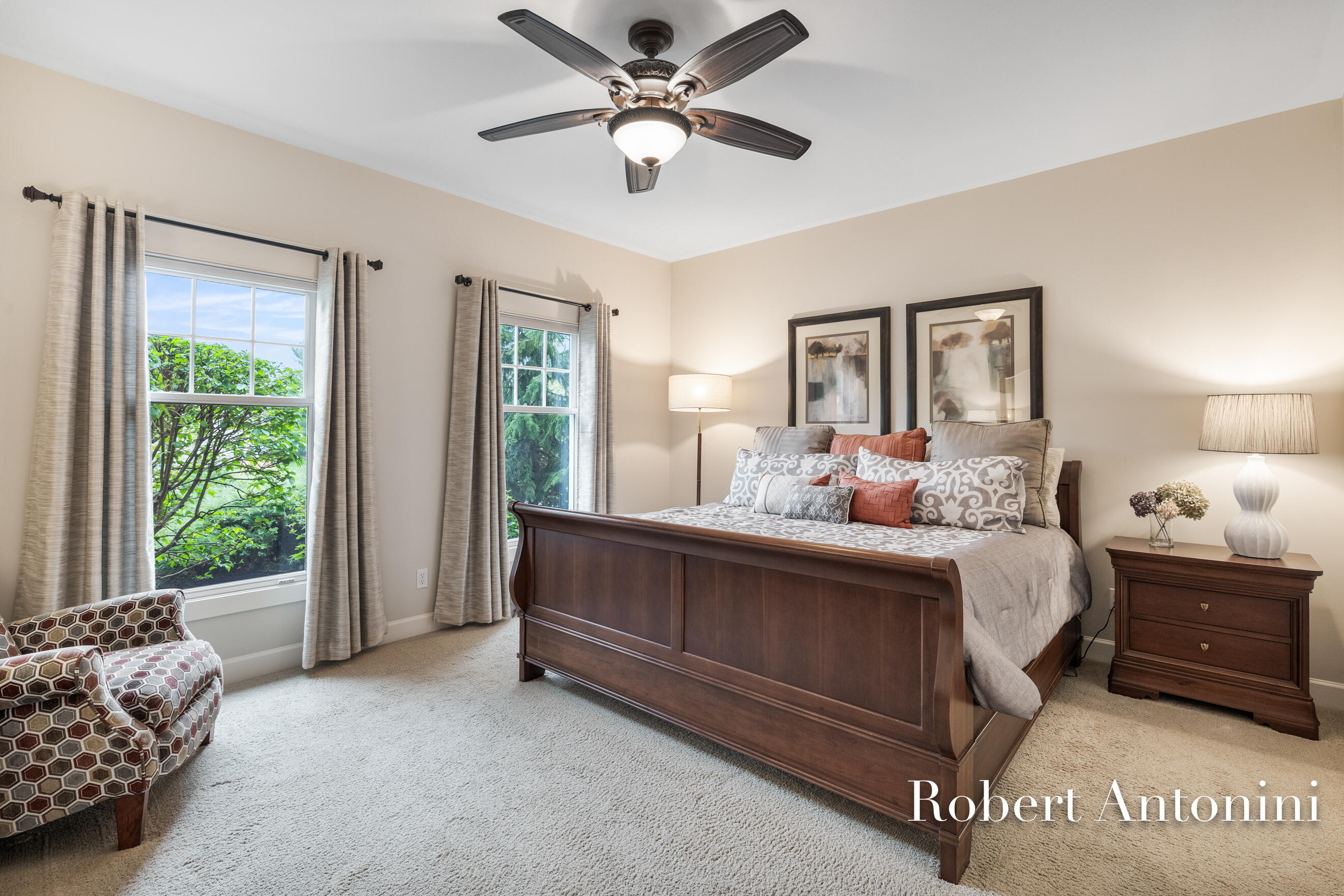 3860 Foxglove Court NE