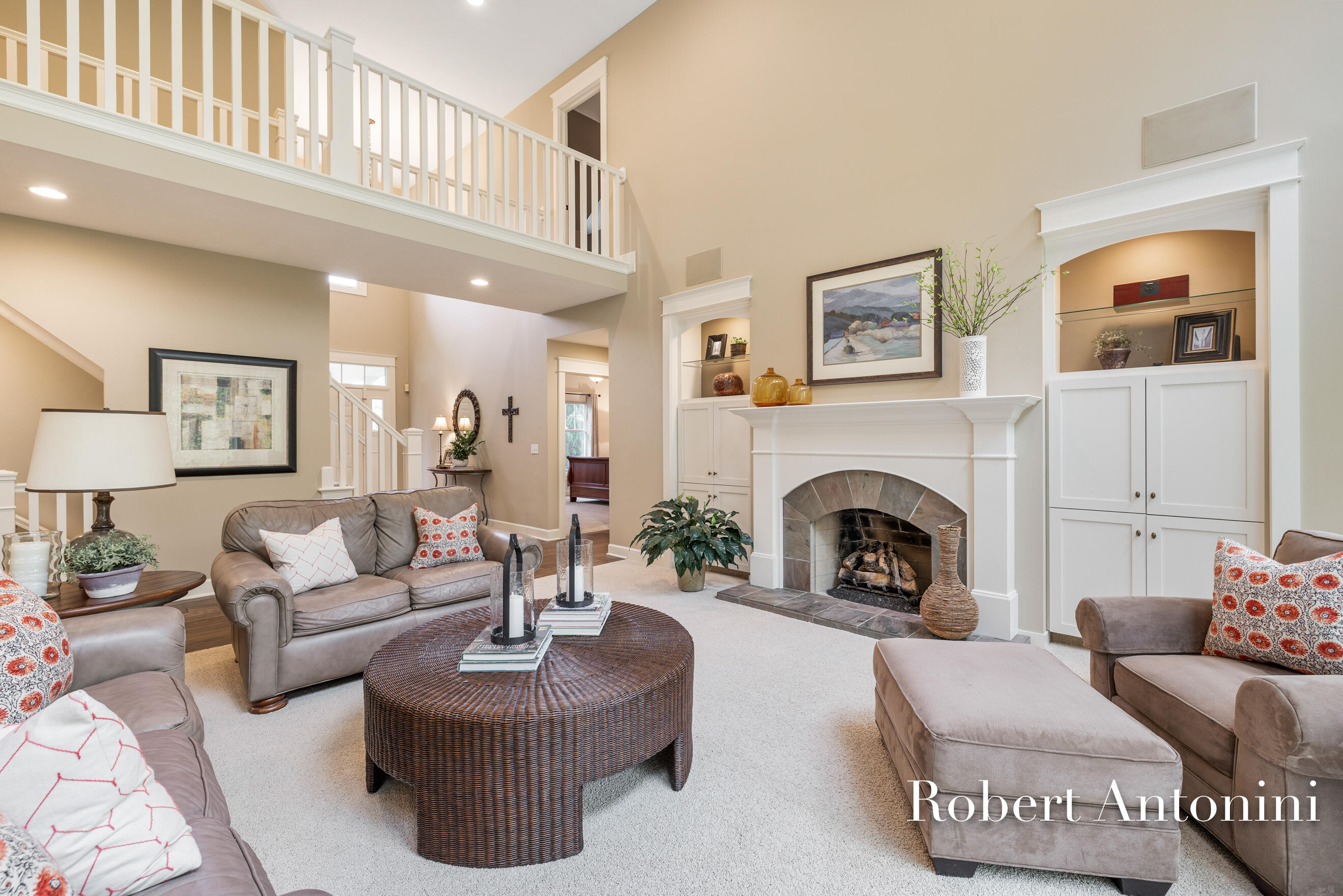 3860 Foxglove Court NE