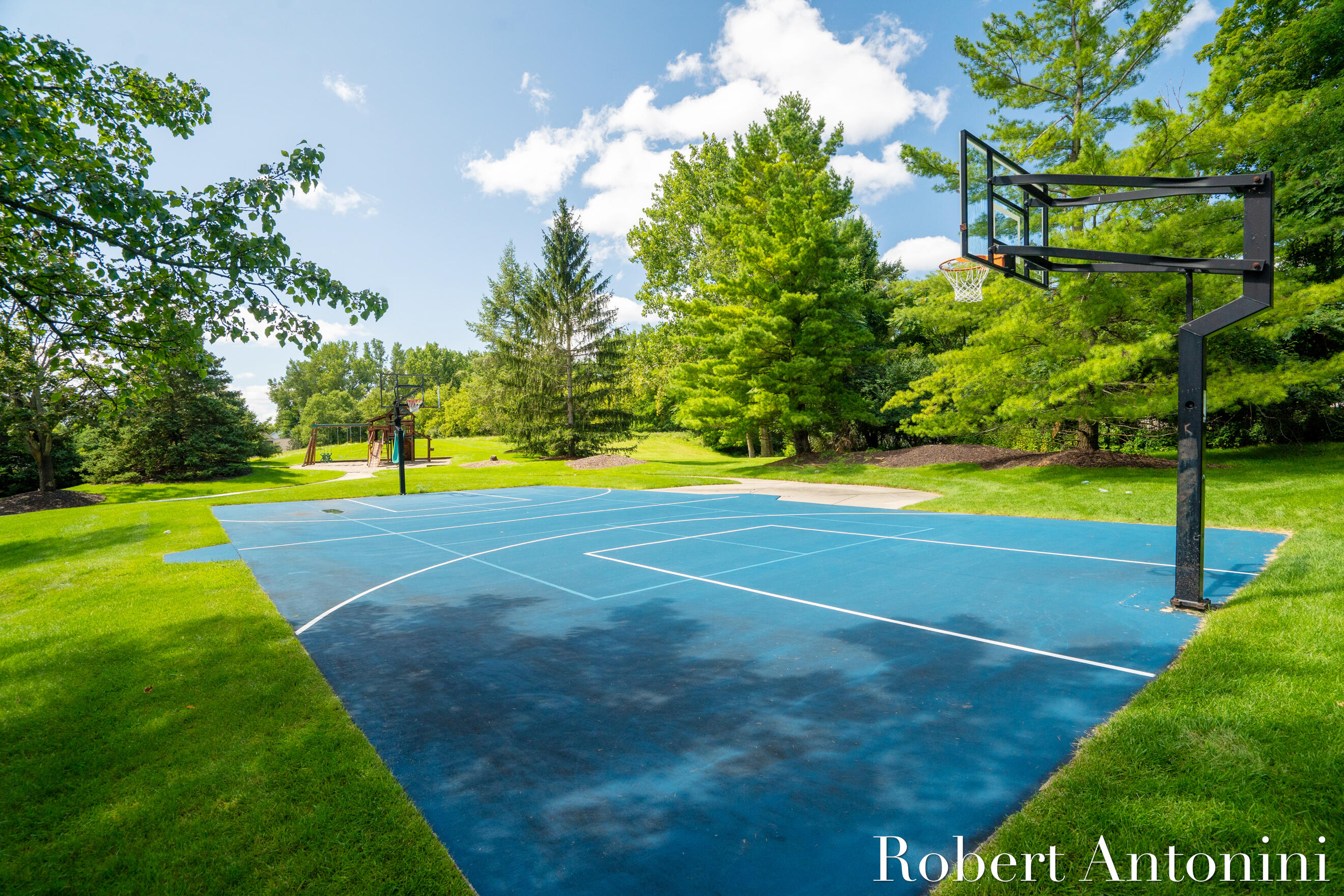 3860 Foxglove Court NE