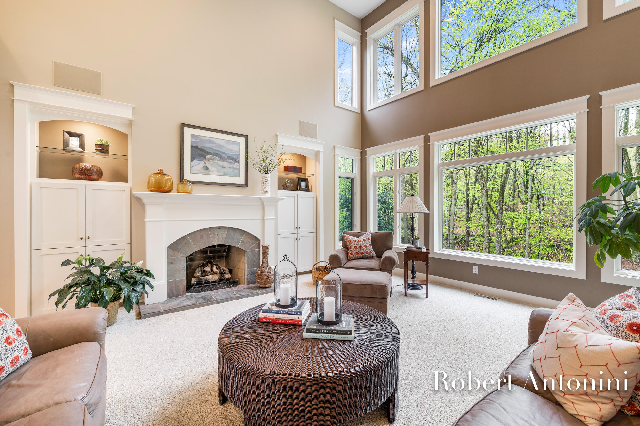 3860 Foxglove Court NE