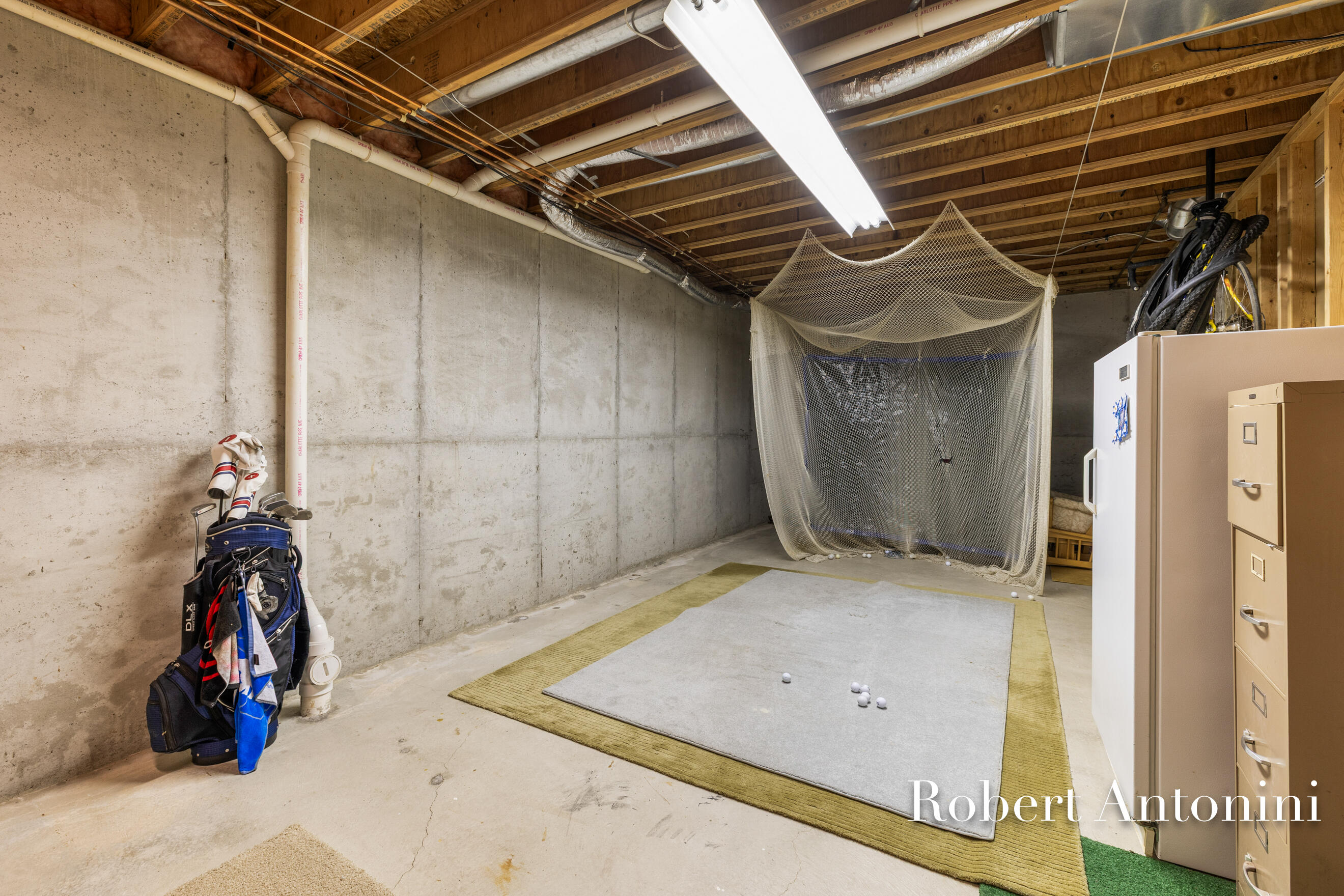 3860 Foxglove Court NE