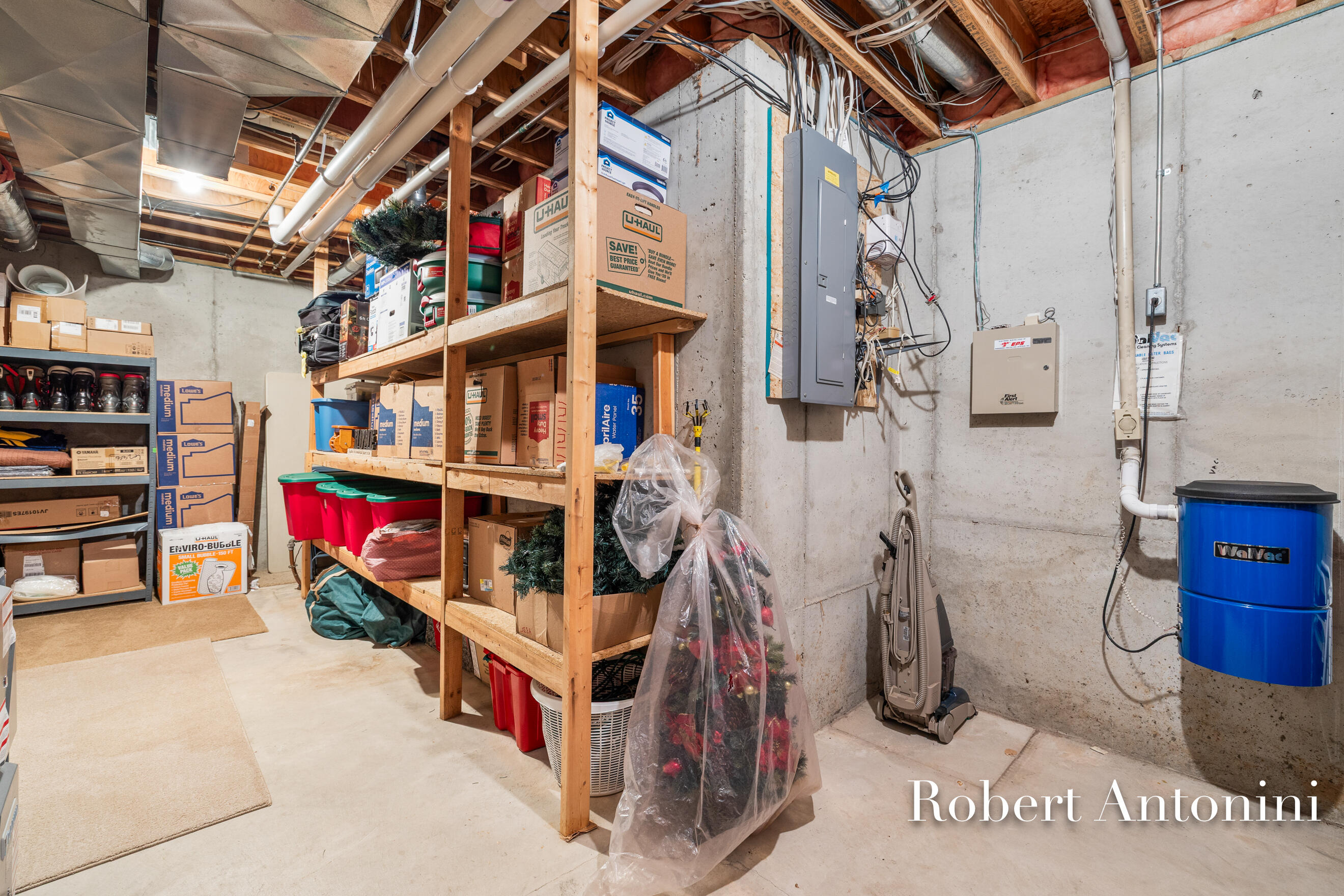 3860 Foxglove Court NE