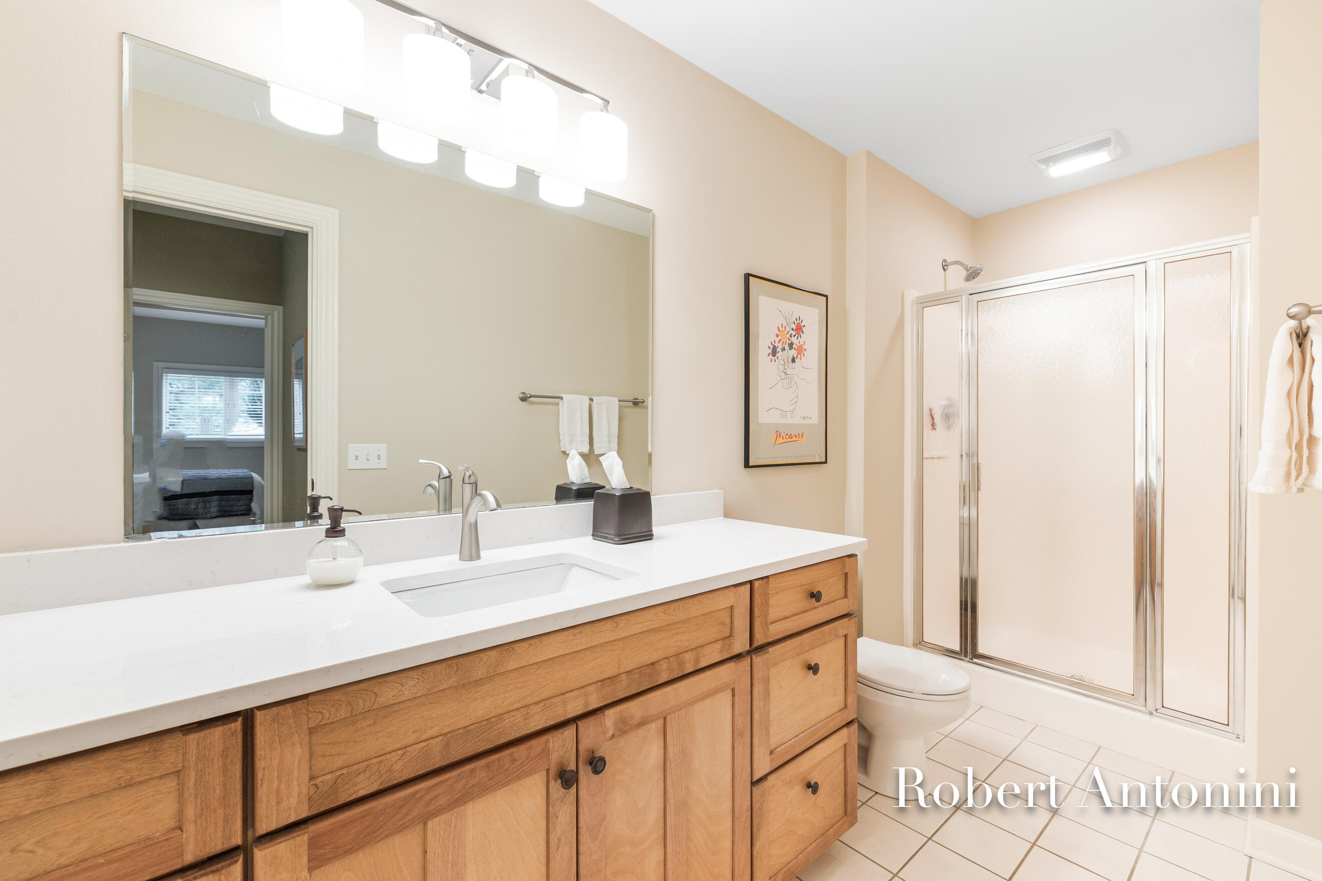 3860 Foxglove Court NE