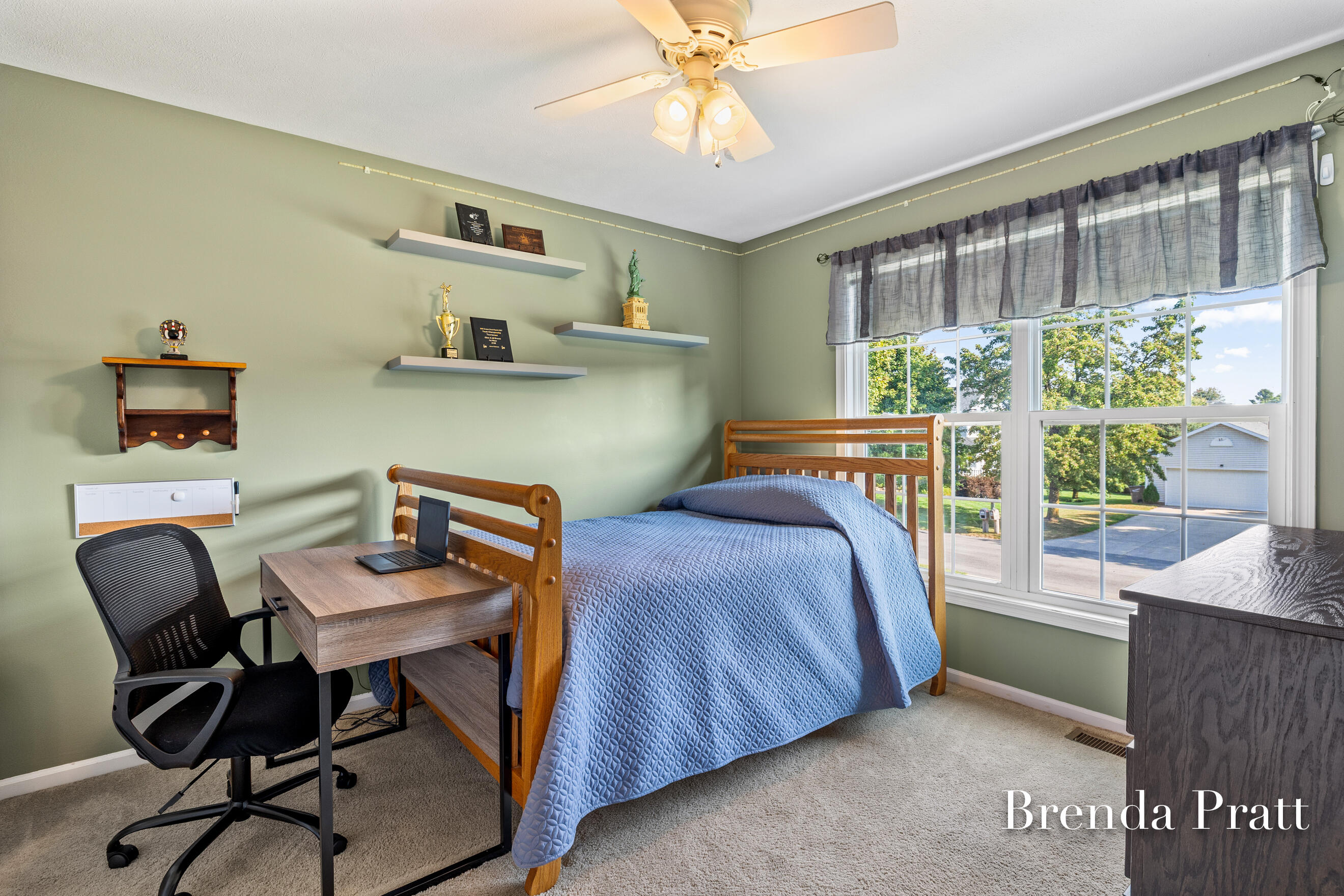 7277 Tillicum Trail NE