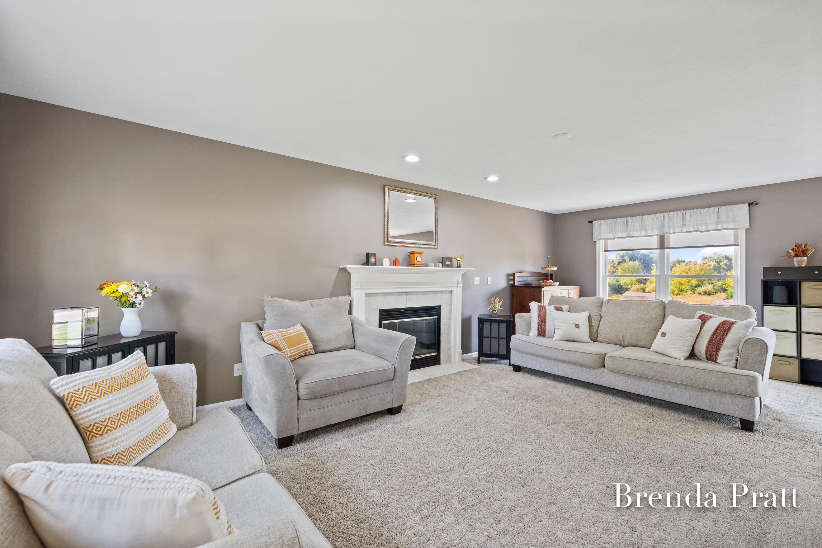 7277 Tillicum Trail NE