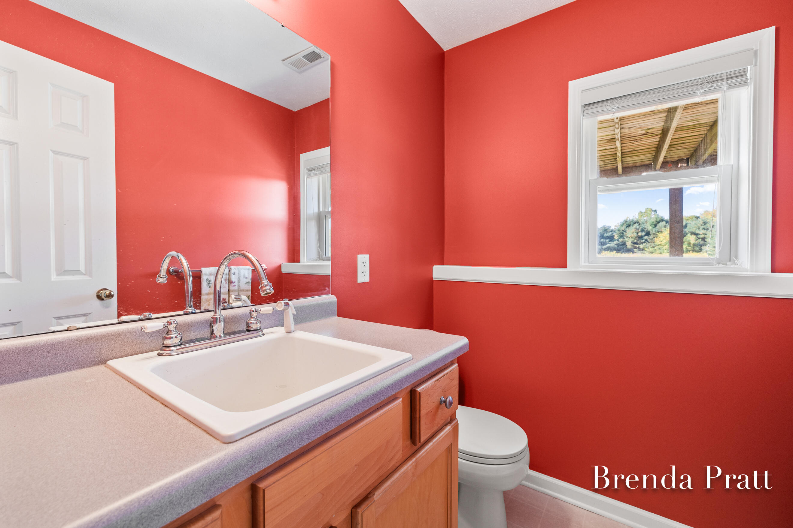 7277 Tillicum Trail NE