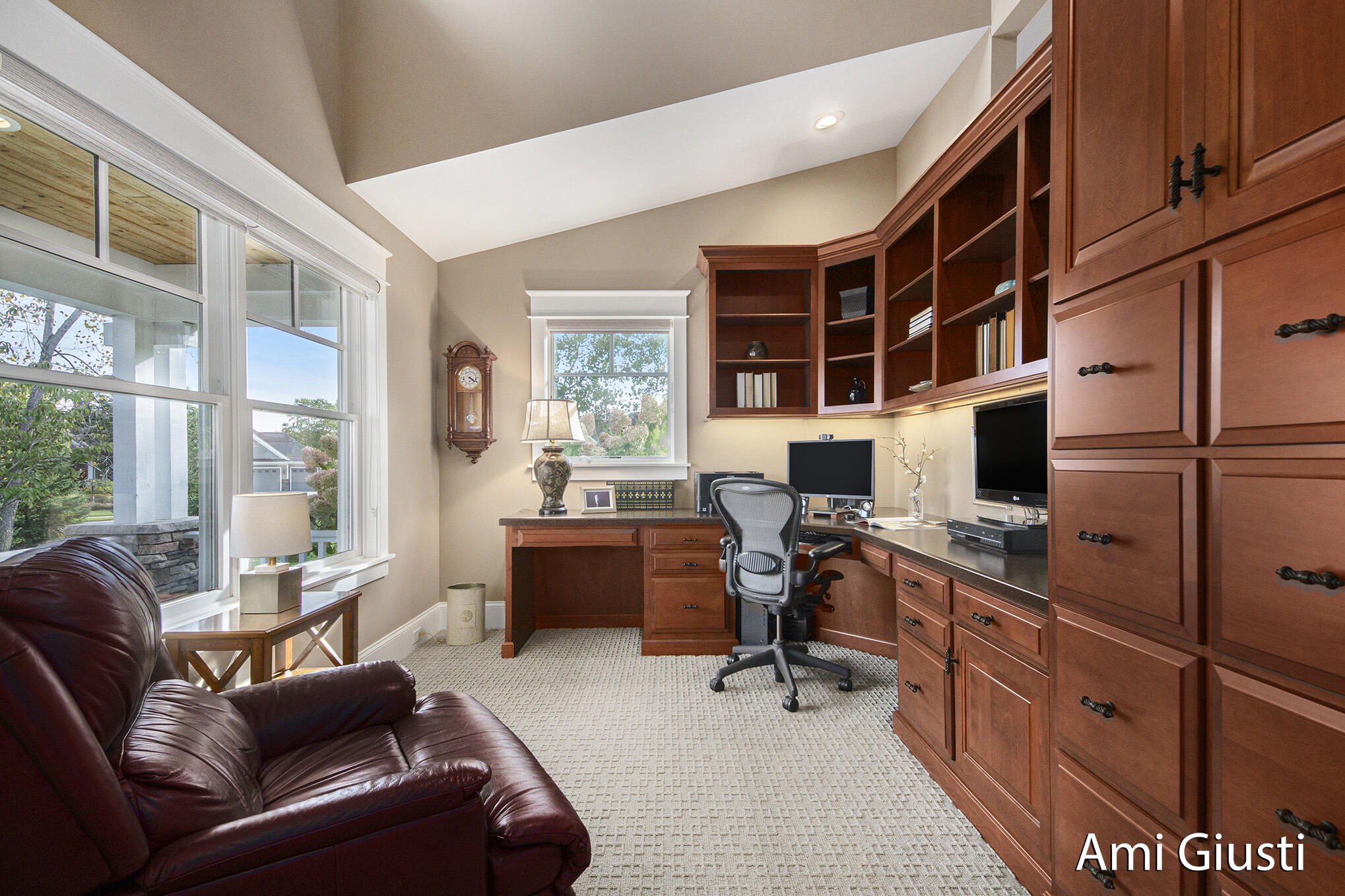 2033 Talamore Court SE