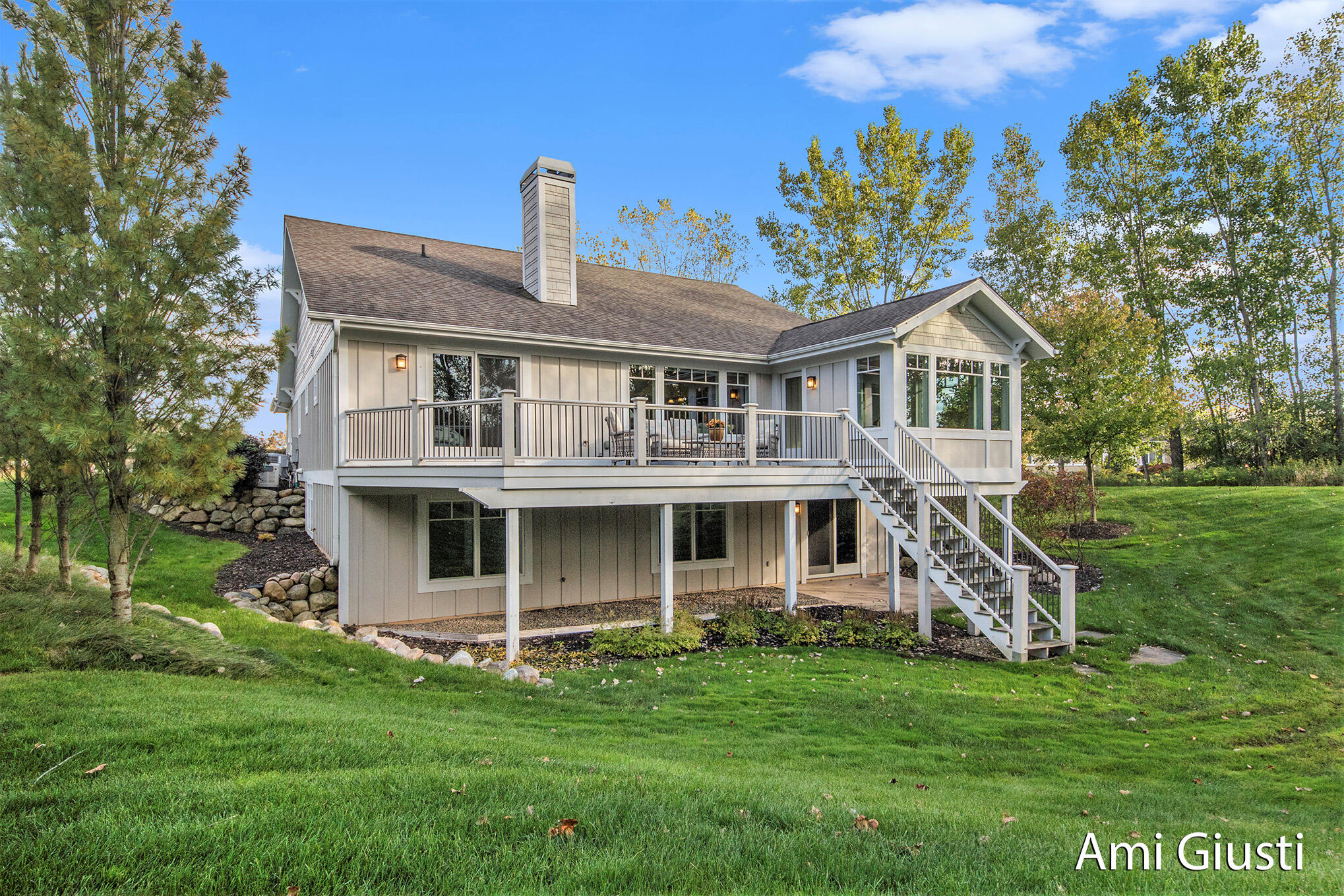 2033 Talamore Court SE