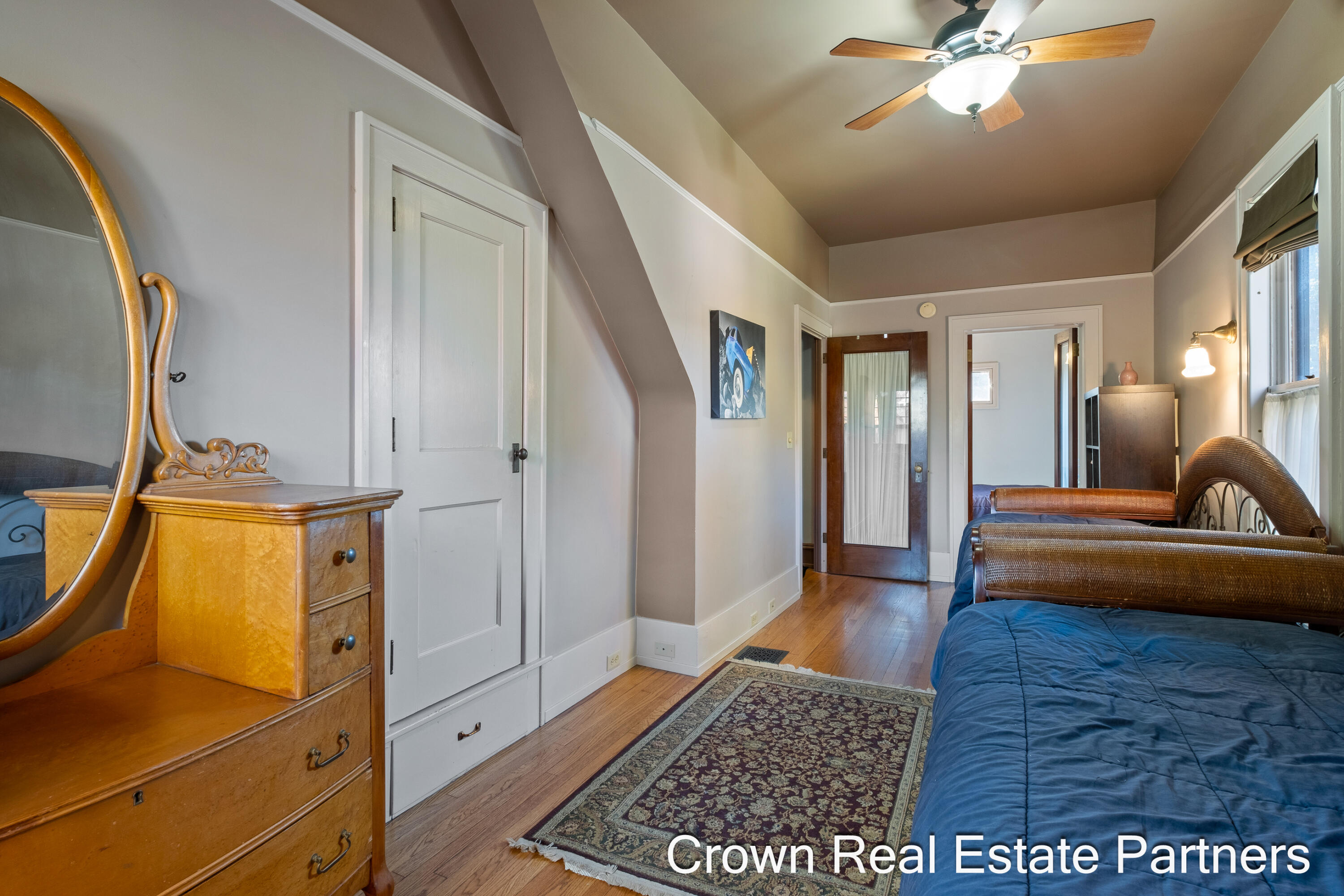 217 Madison Avenue SE