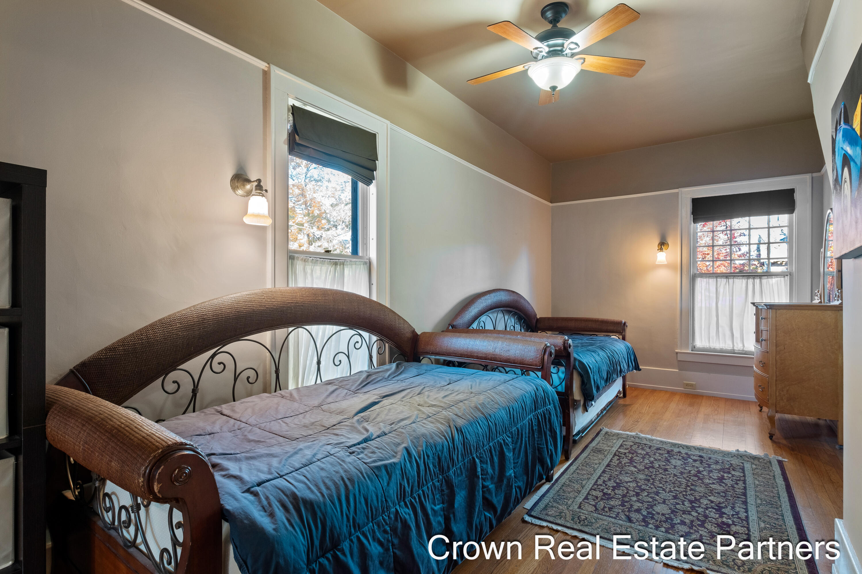 217 Madison Avenue SE