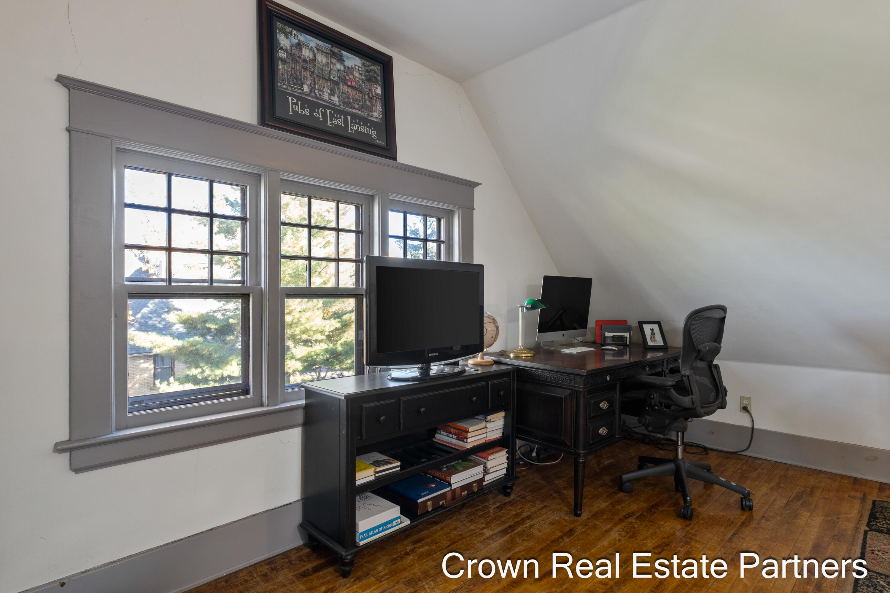 217 Madison Avenue SE