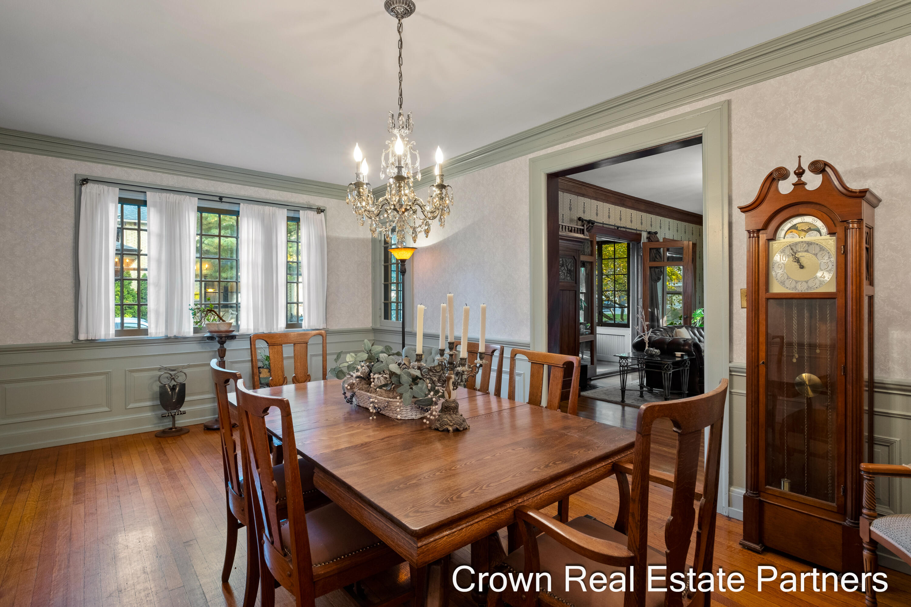 217 Madison Avenue SE