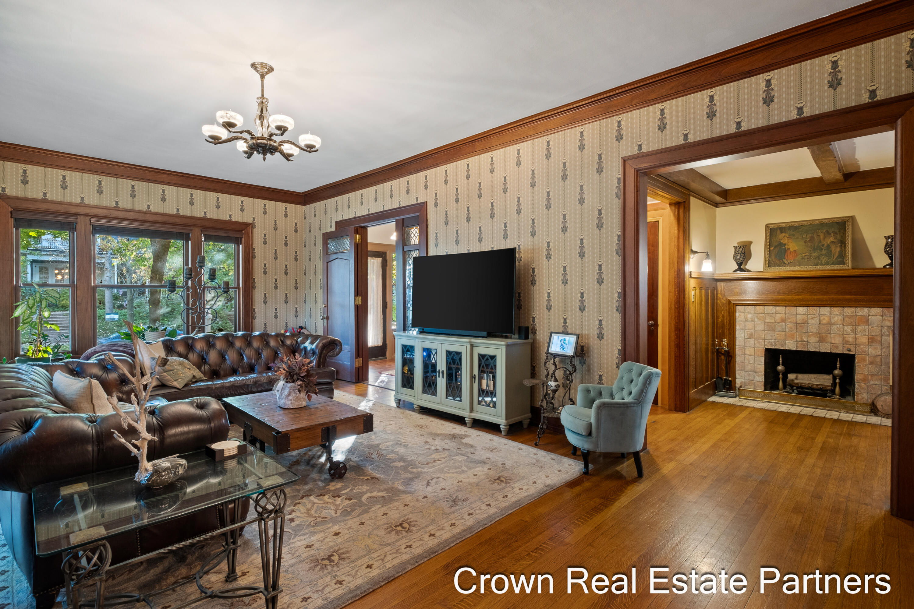 217 Madison Avenue SE