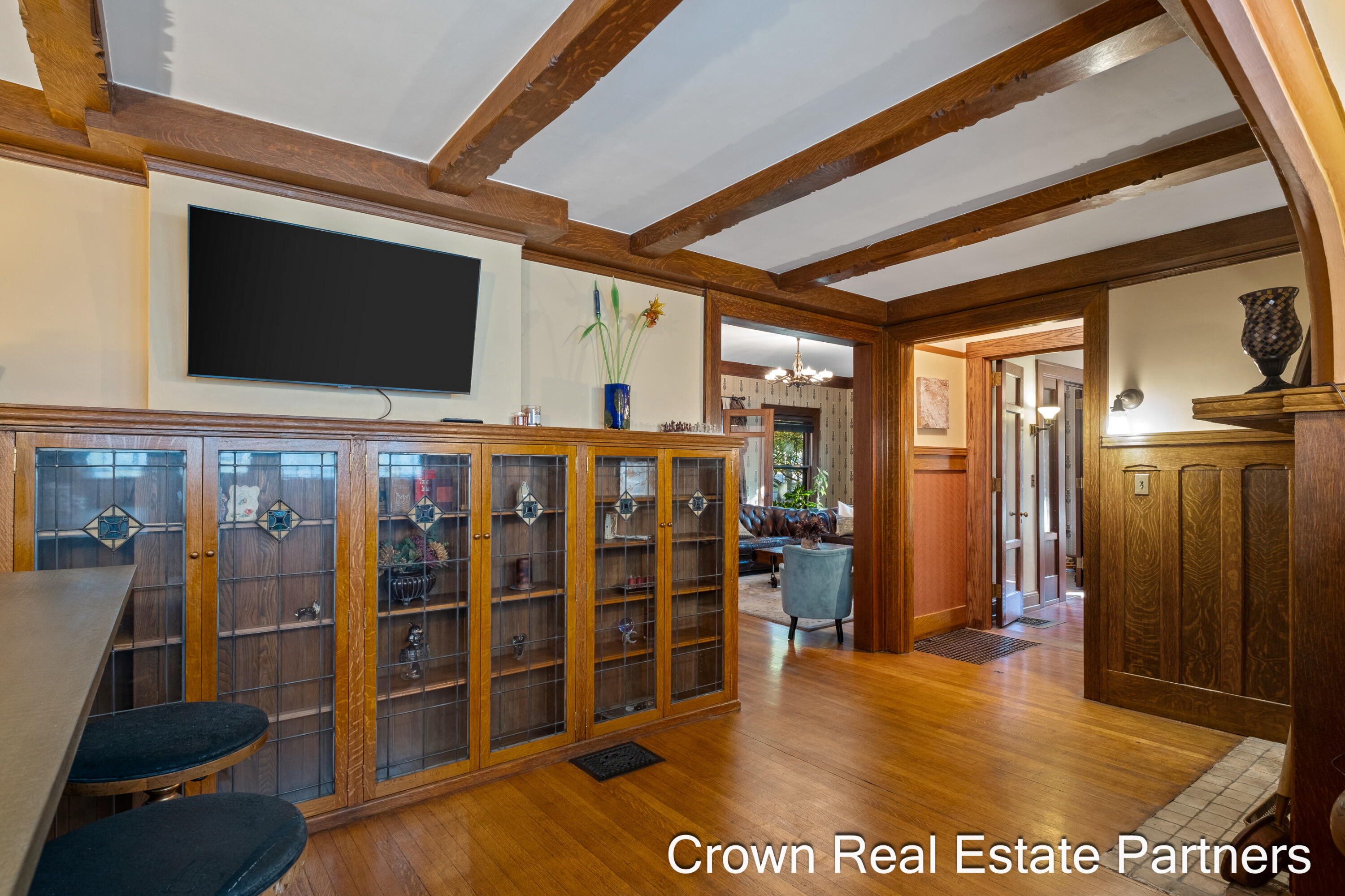 217 Madison Avenue SE