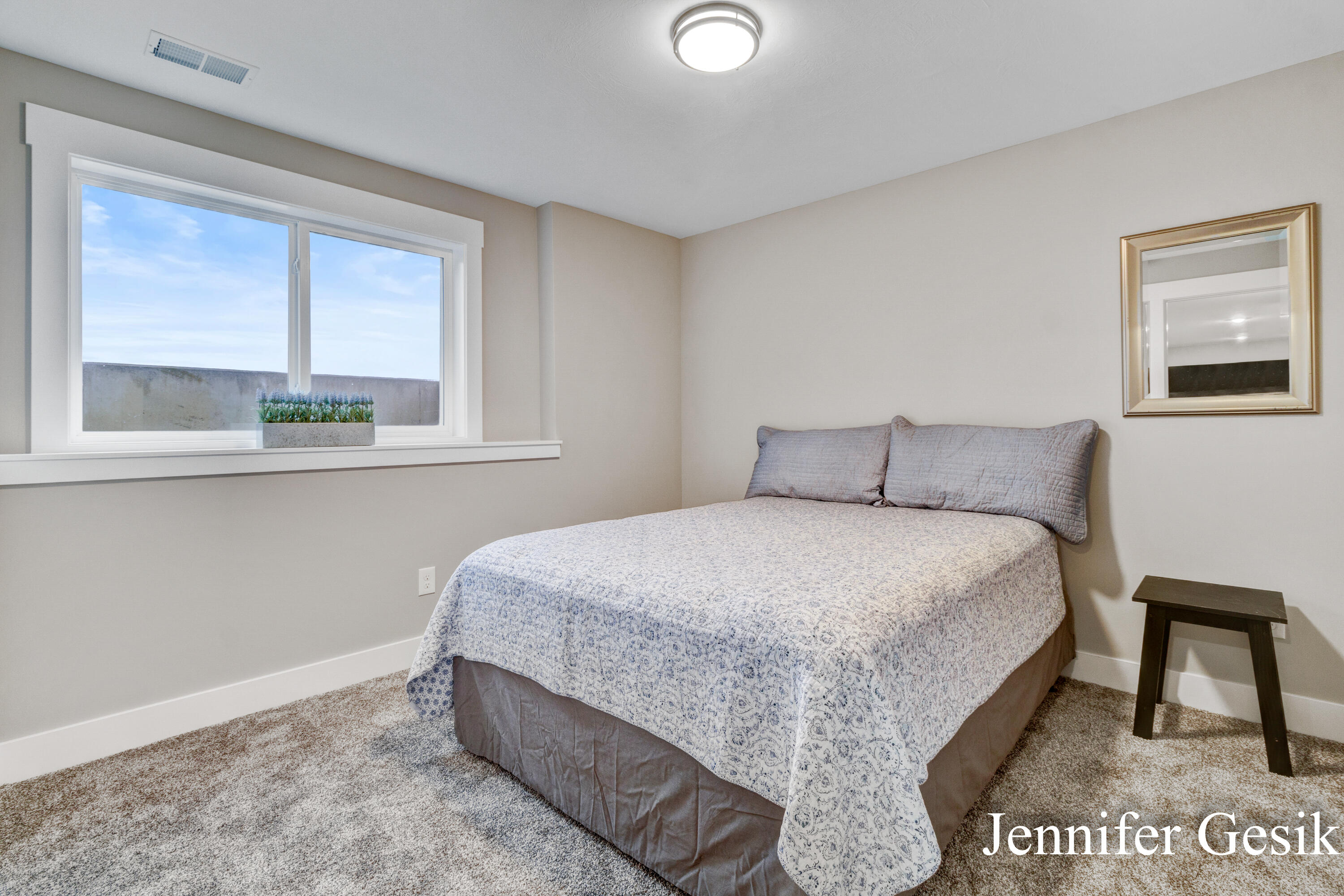 12020 Alden Court NE, Lowell