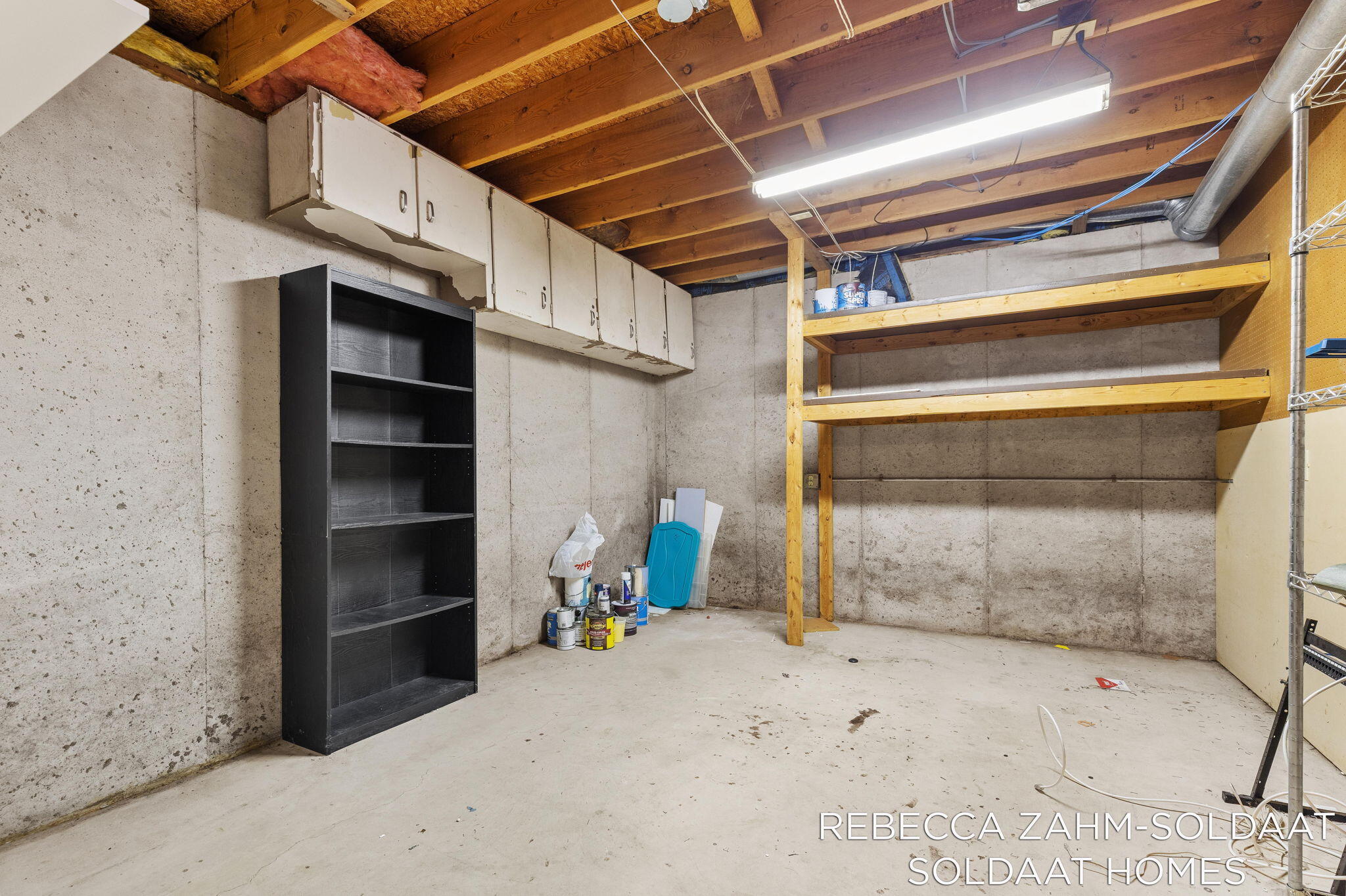 2370 Kent Boulevard NE