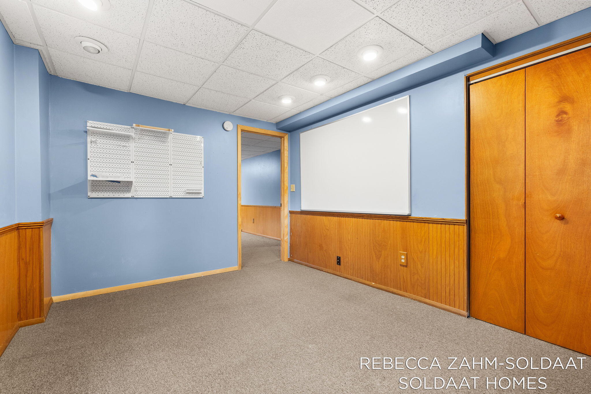 2370 Kent Boulevard NE