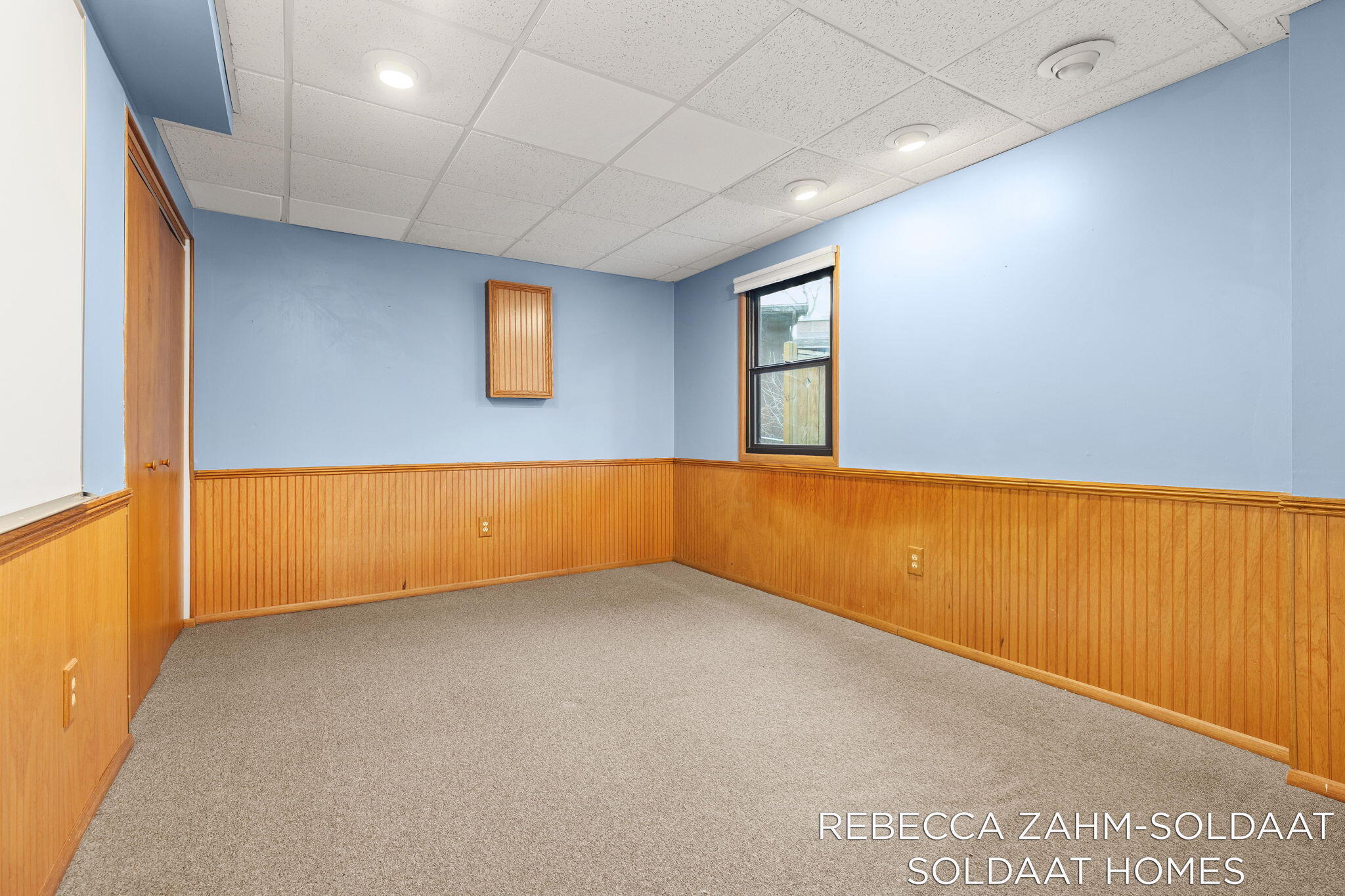 2370 Kent Boulevard NE