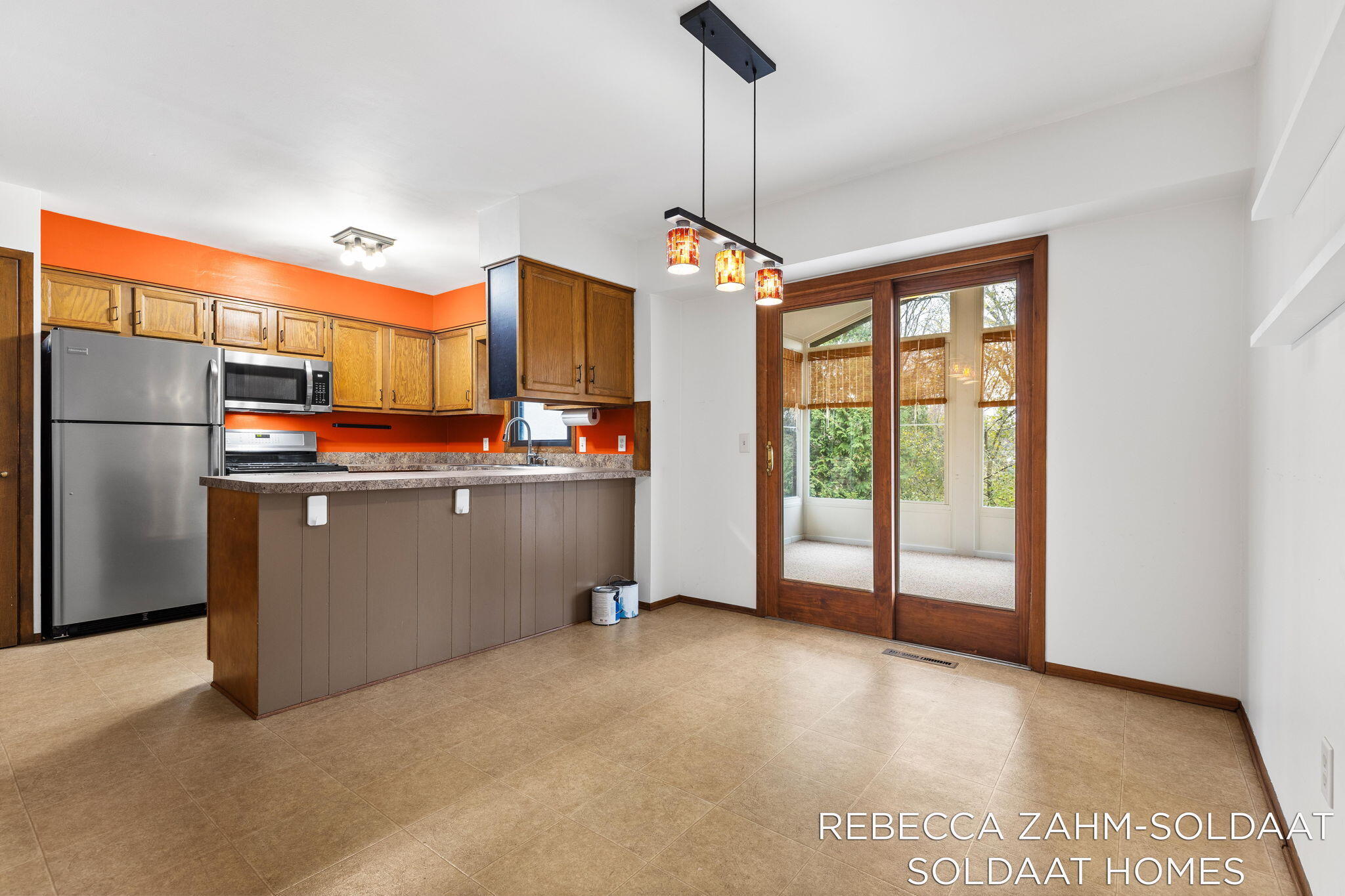 2370 Kent Boulevard NE