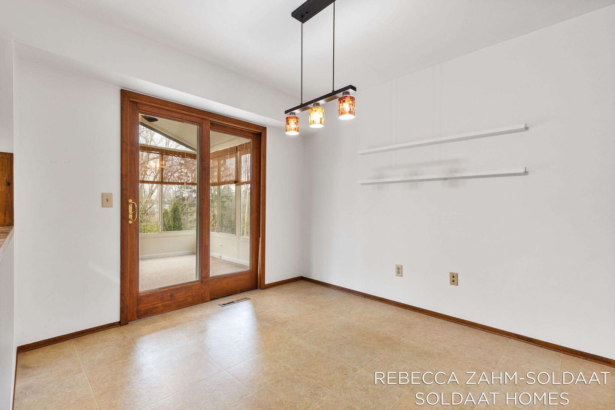 2370 Kent Boulevard NE