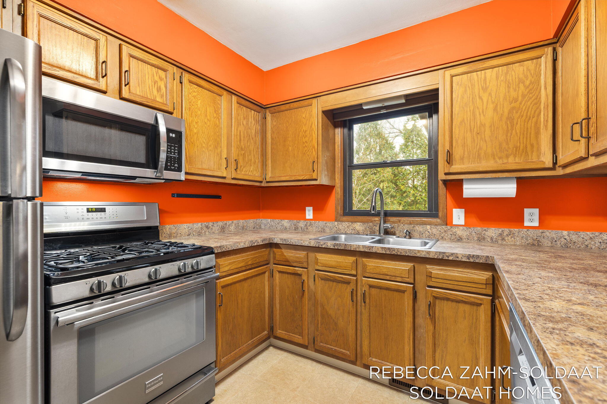 2370 Kent Boulevard NE