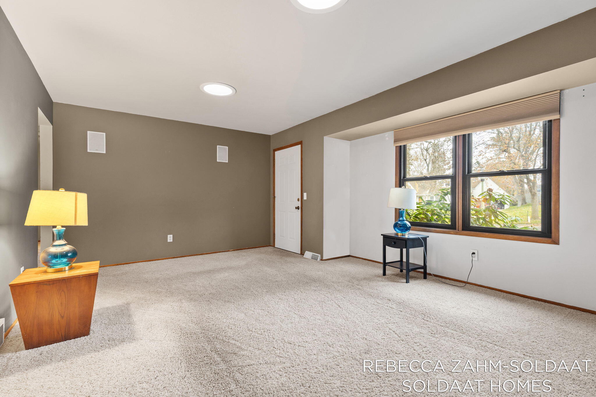 2370 Kent Boulevard NE