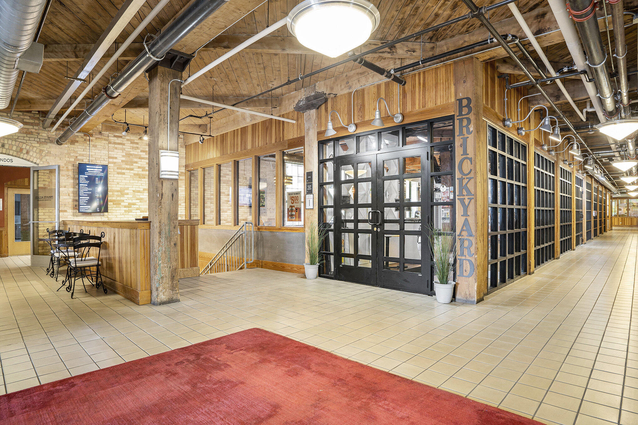 940 Monroe Avenue NW 416