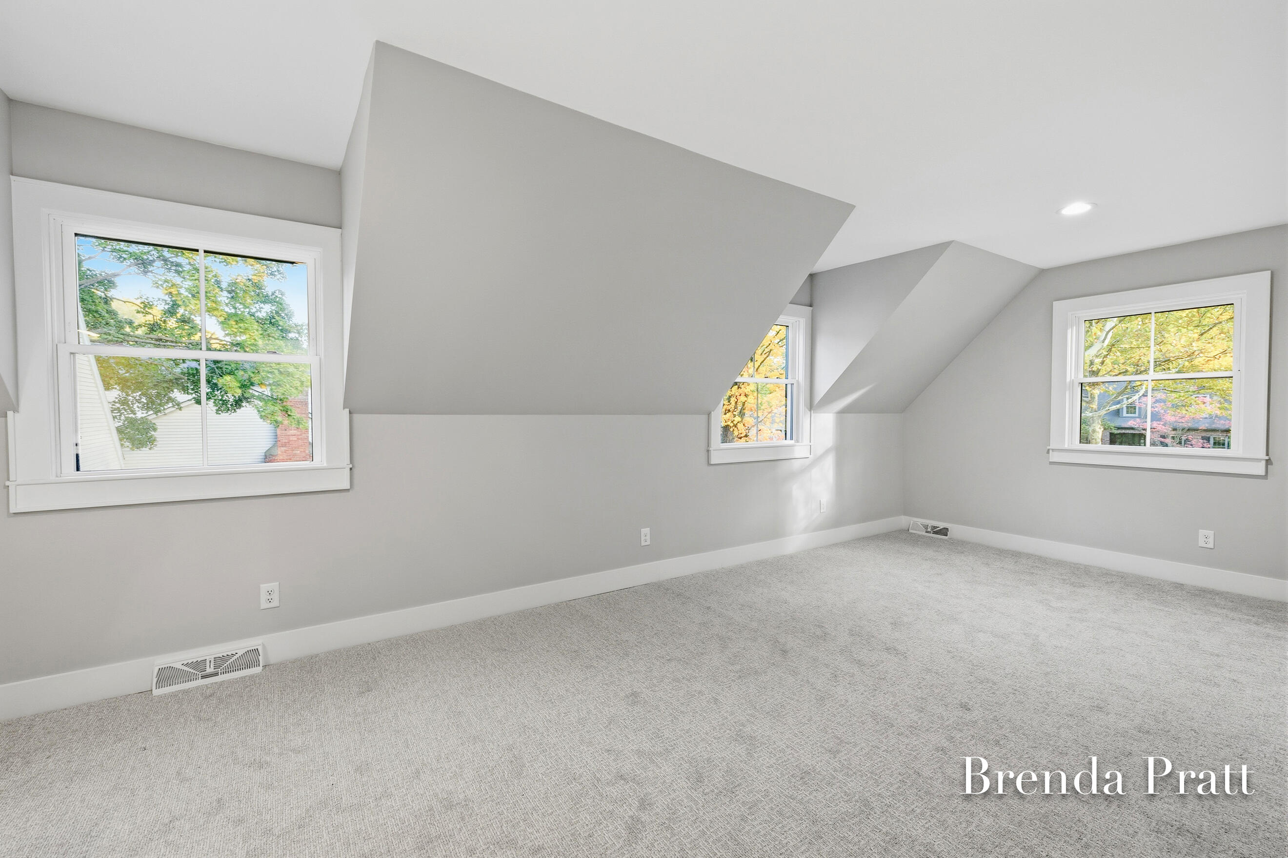 2559 Alger Street SE