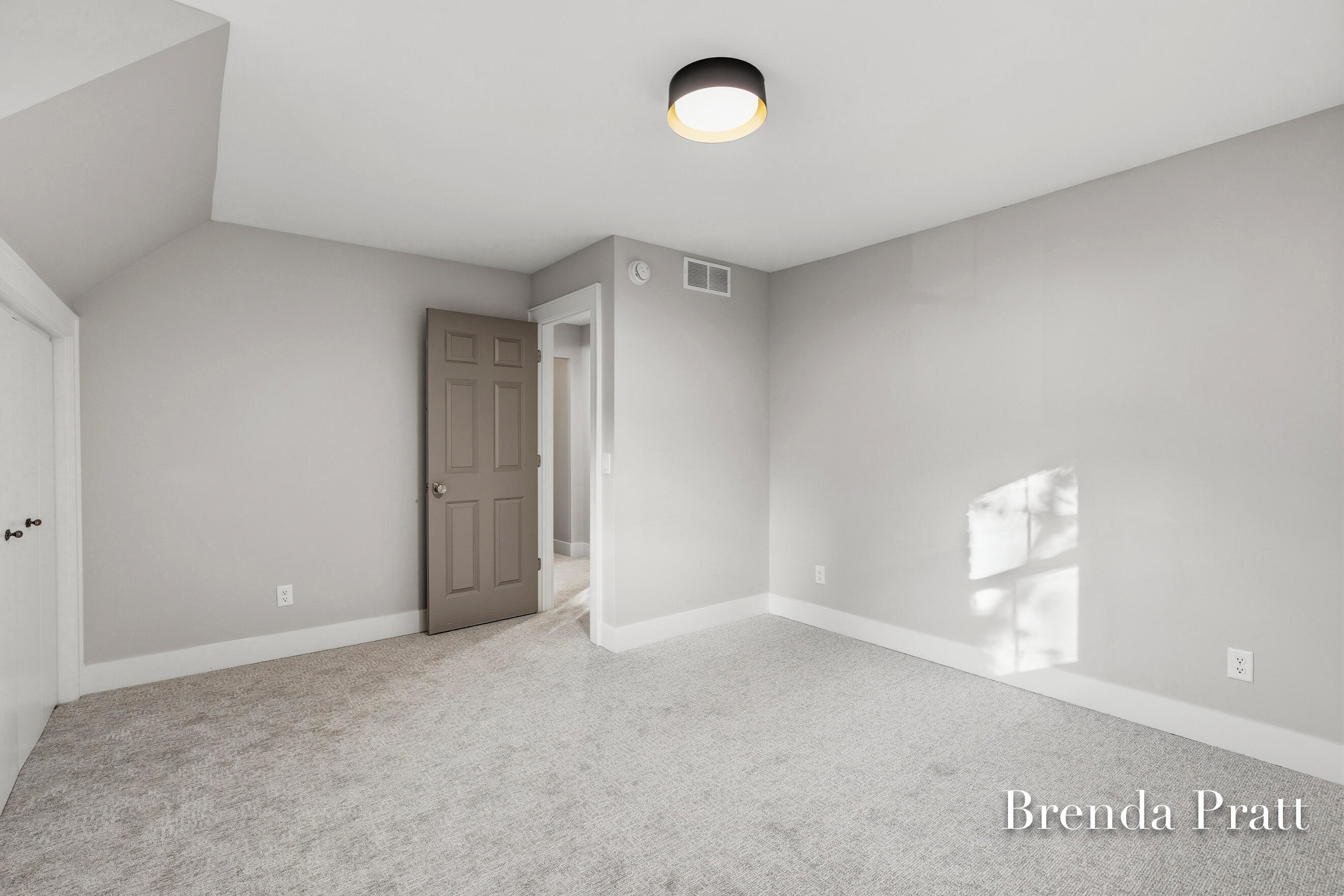 2559 Alger Street SE