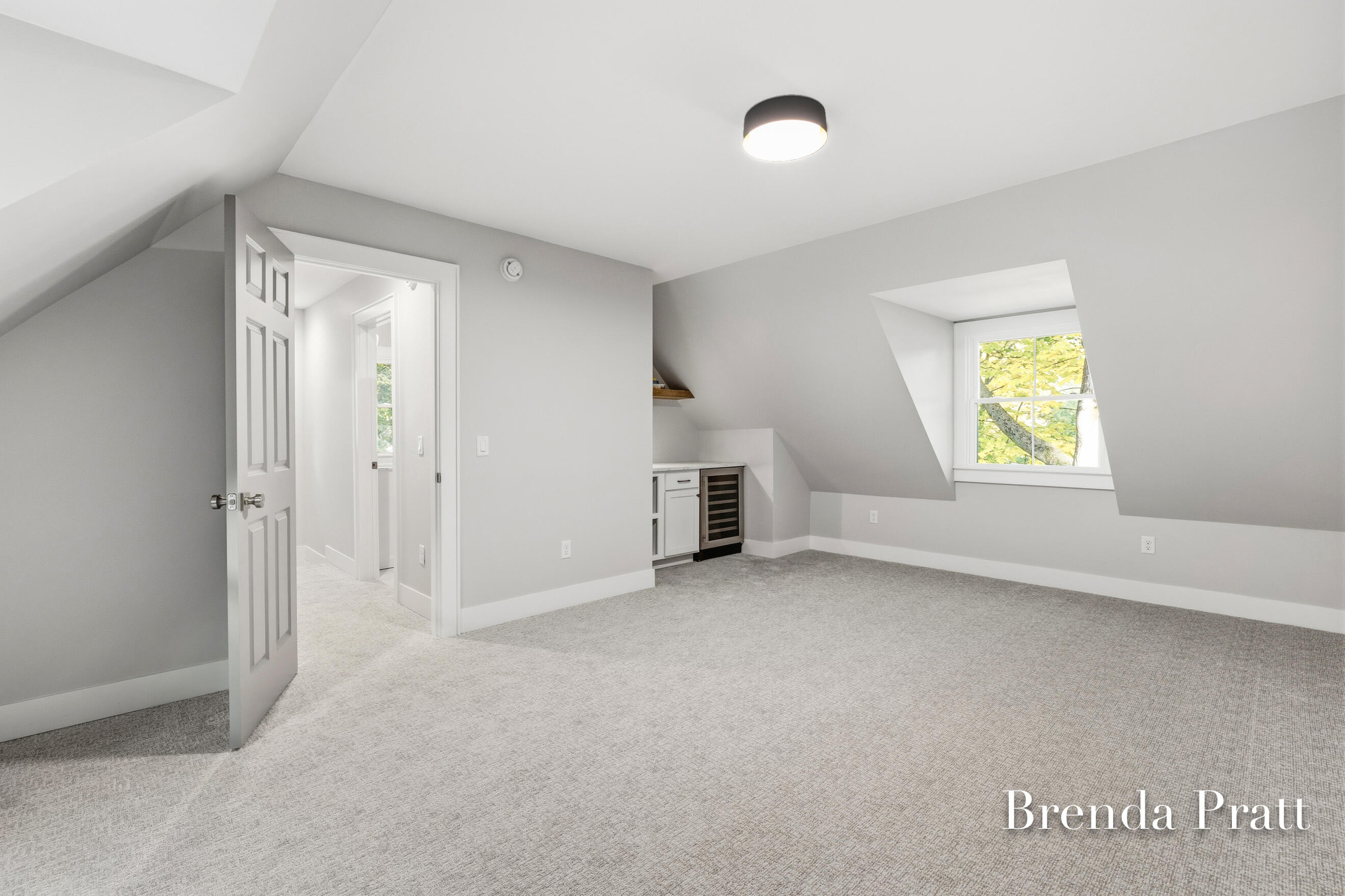 2559 Alger Street SE