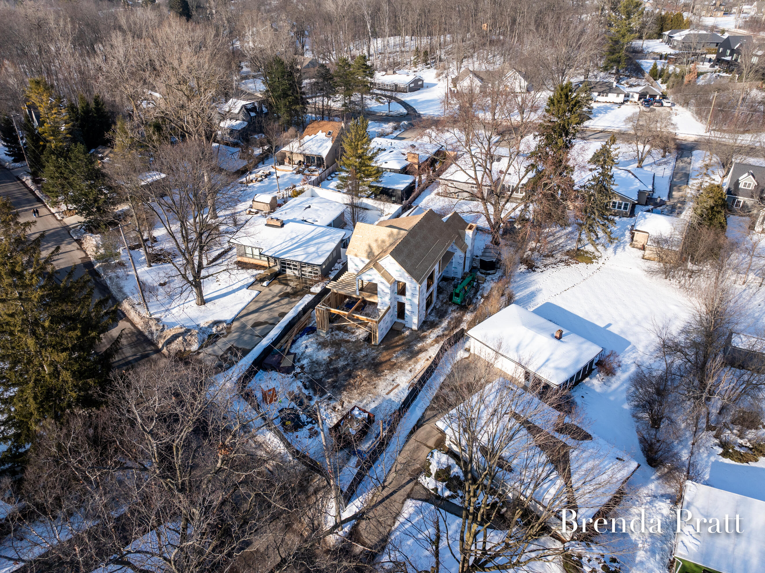 2909 Pioneer Club Road SE