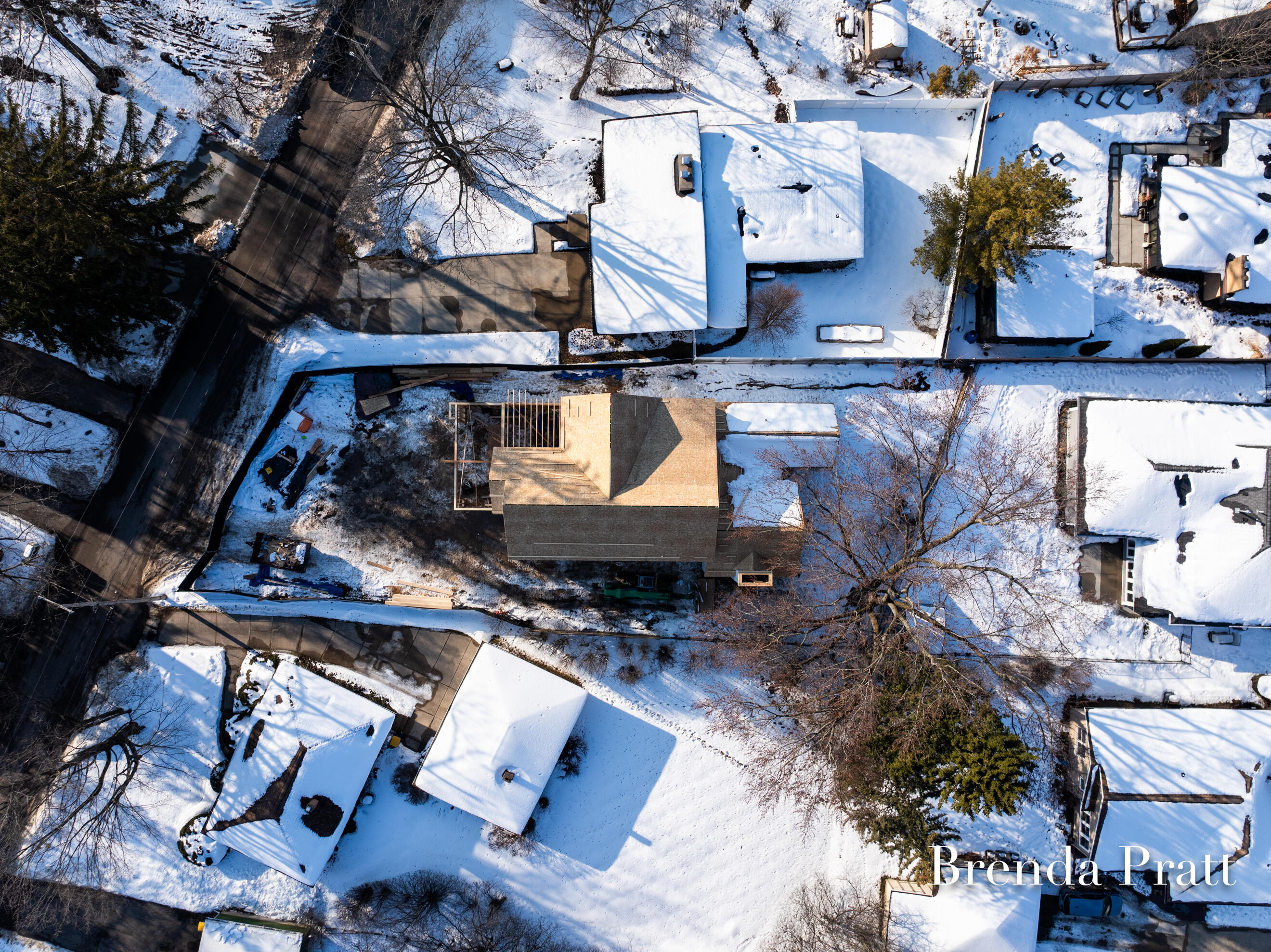 2909 Pioneer Club Road SE