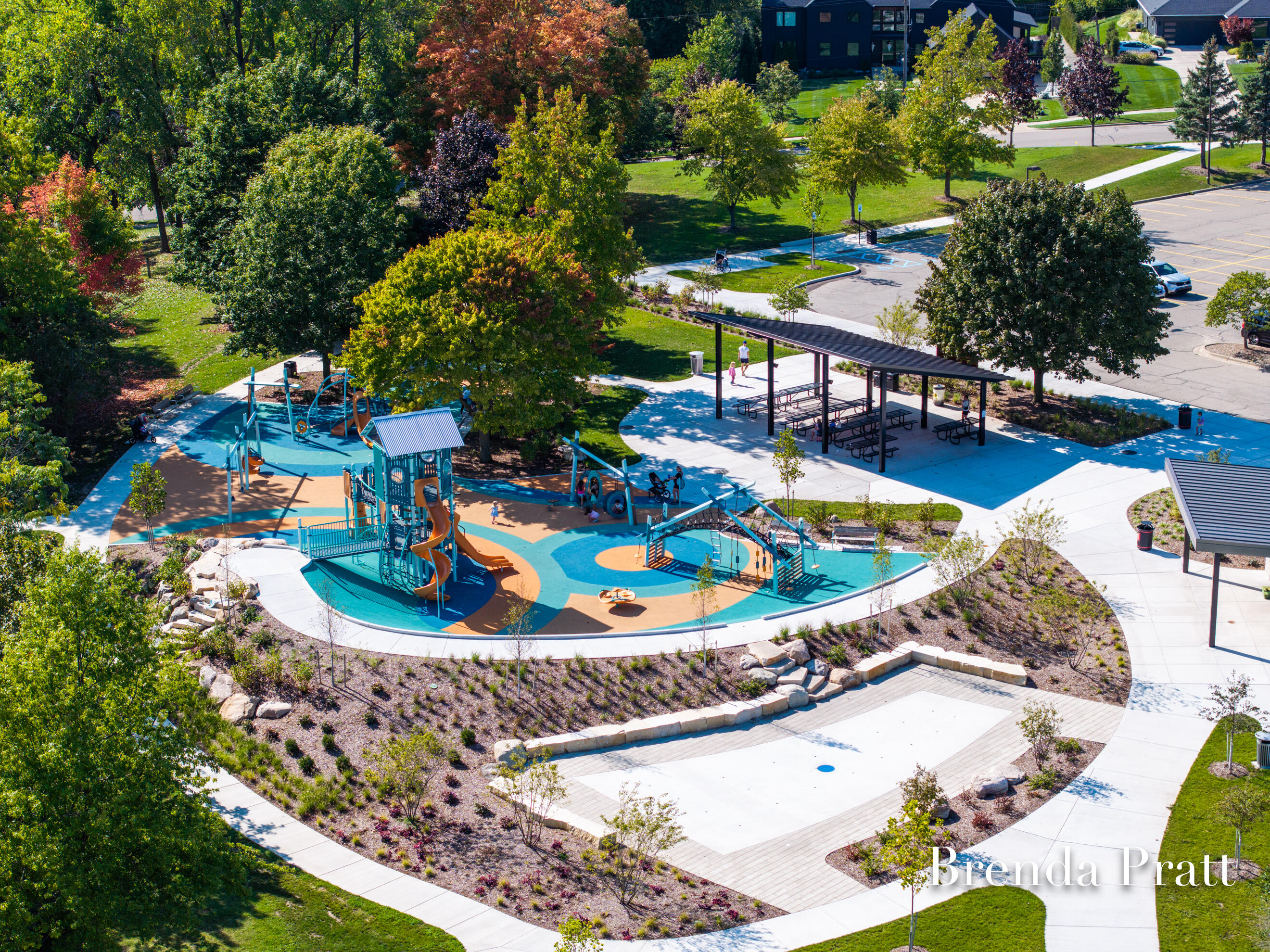 2909 Pioneer Club Road SE