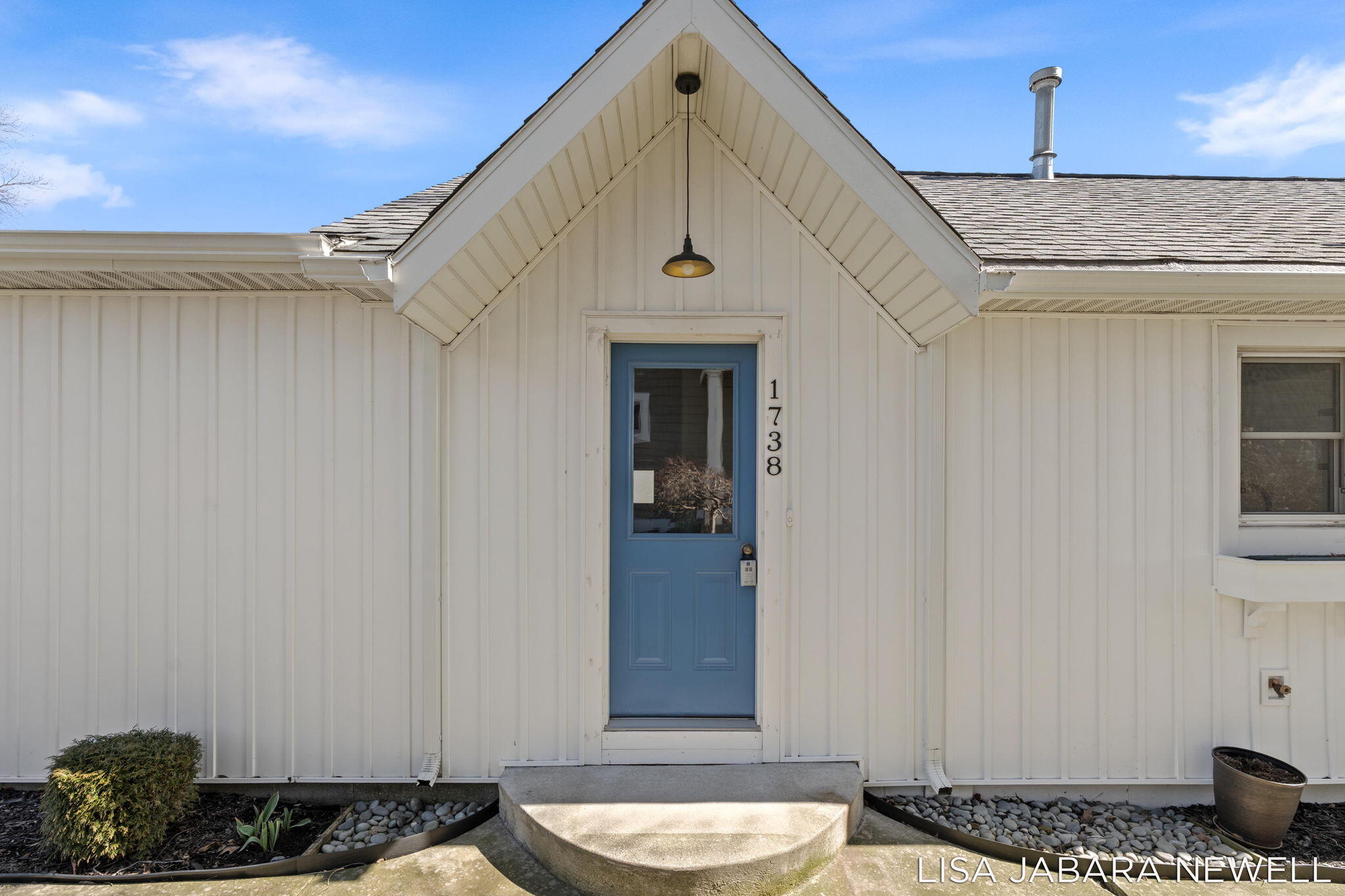 1738 Waukazoo Drive