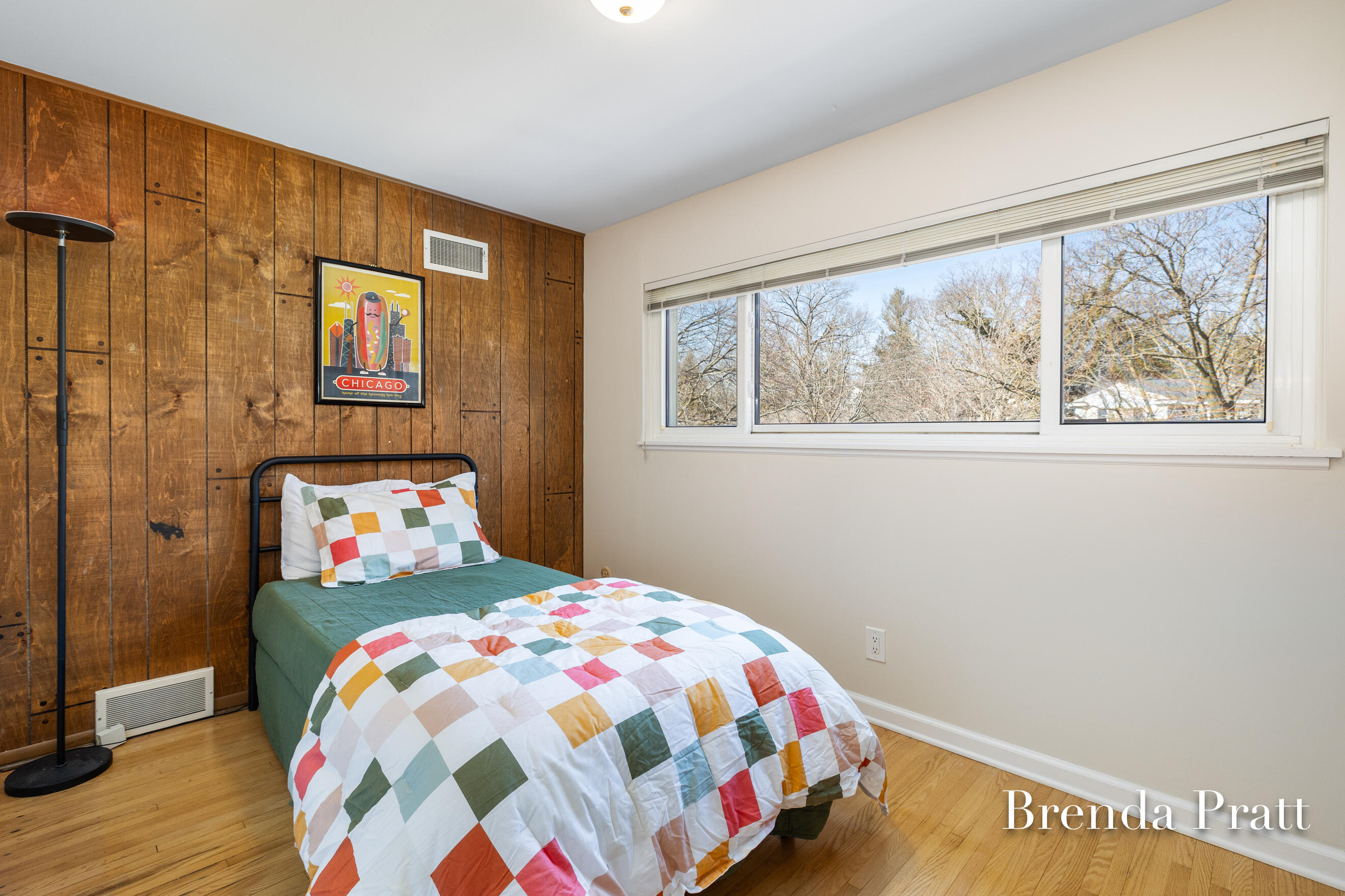 2320 Elmwood Drive SE