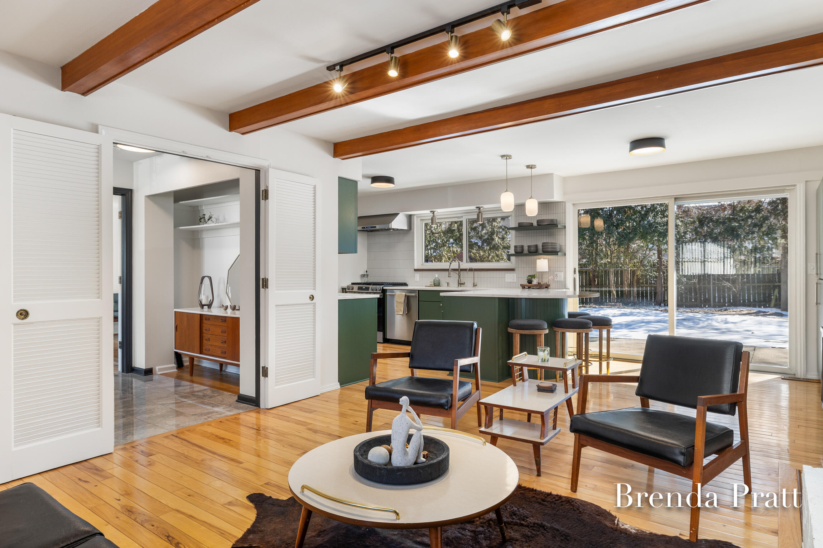 2320 Elmwood Drive SE