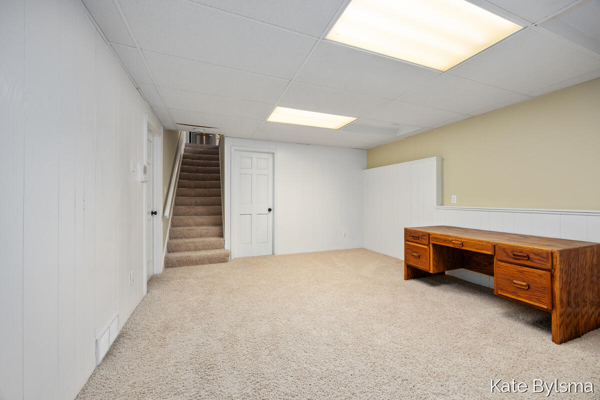 3464 Hidden Hills Avenue SE