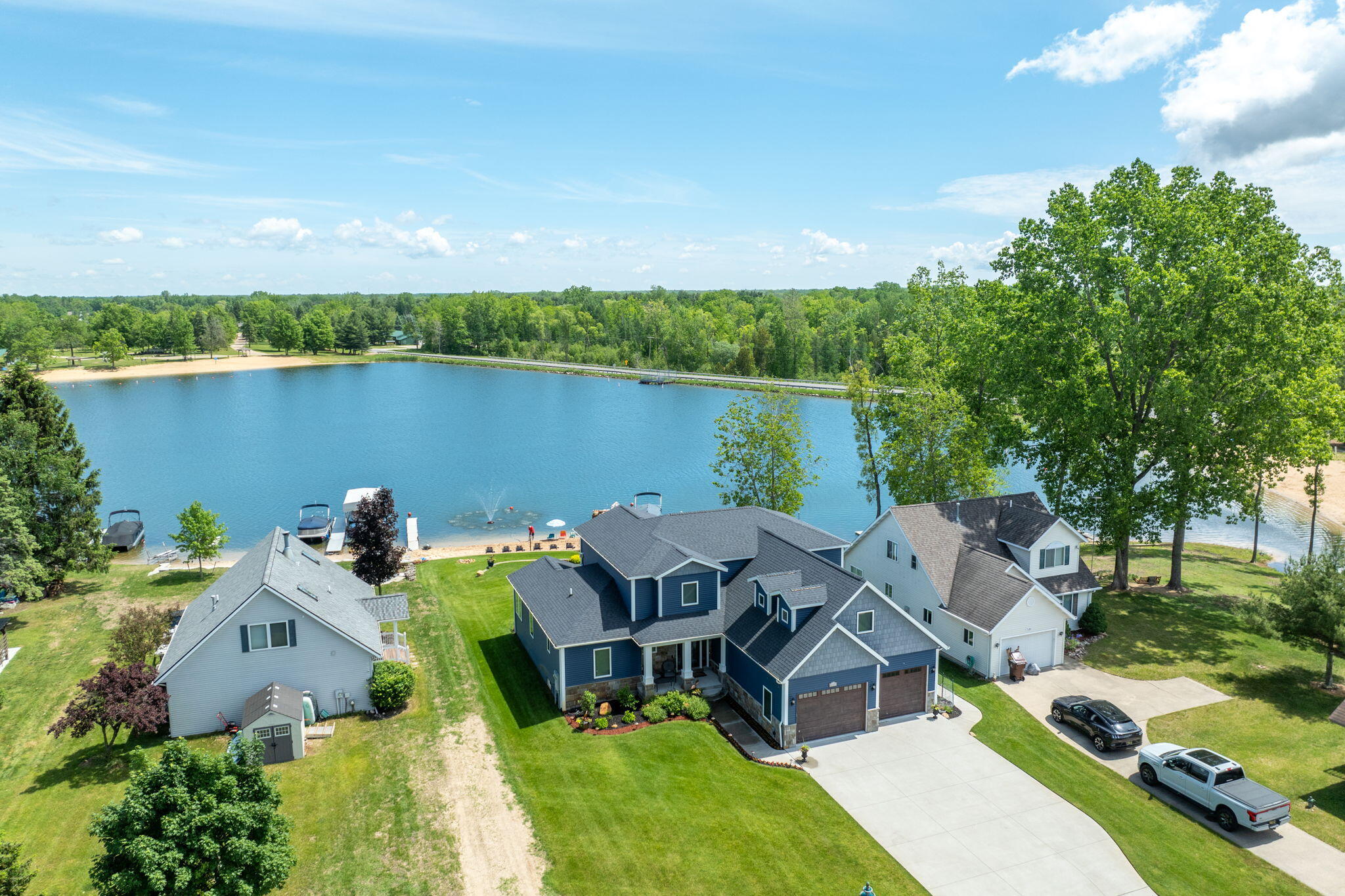 7140 Holiday Drive