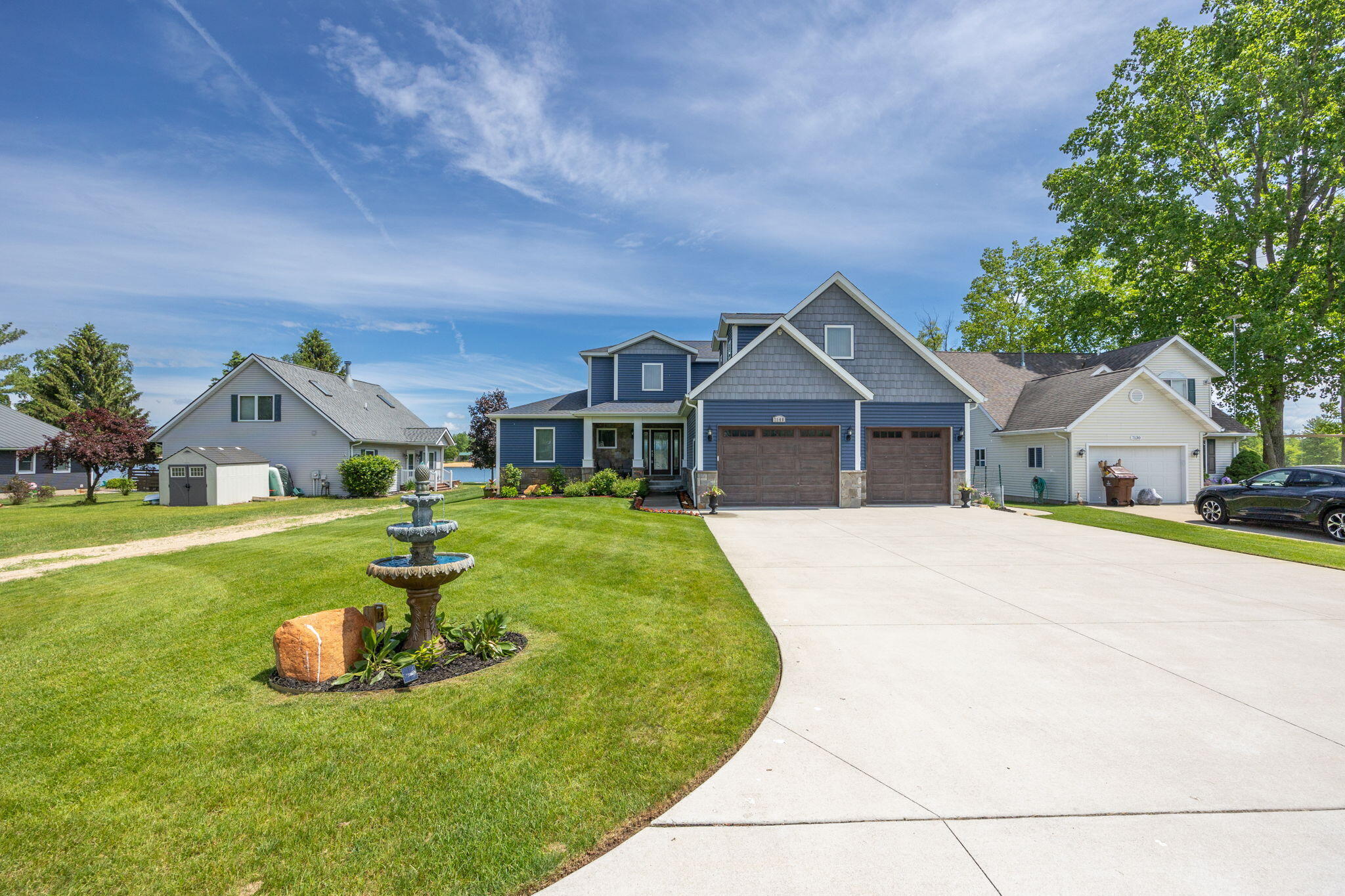 7140 Holiday Drive