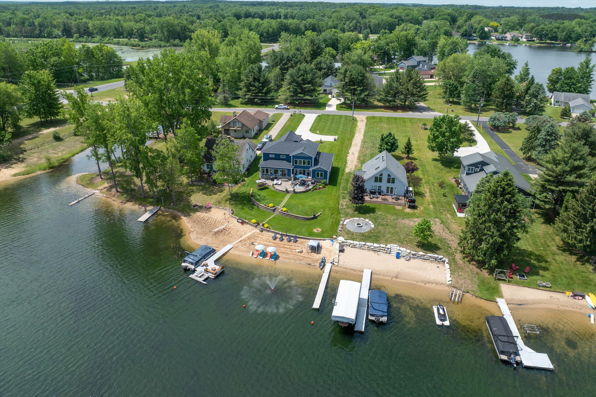 7140 Holiday Drive