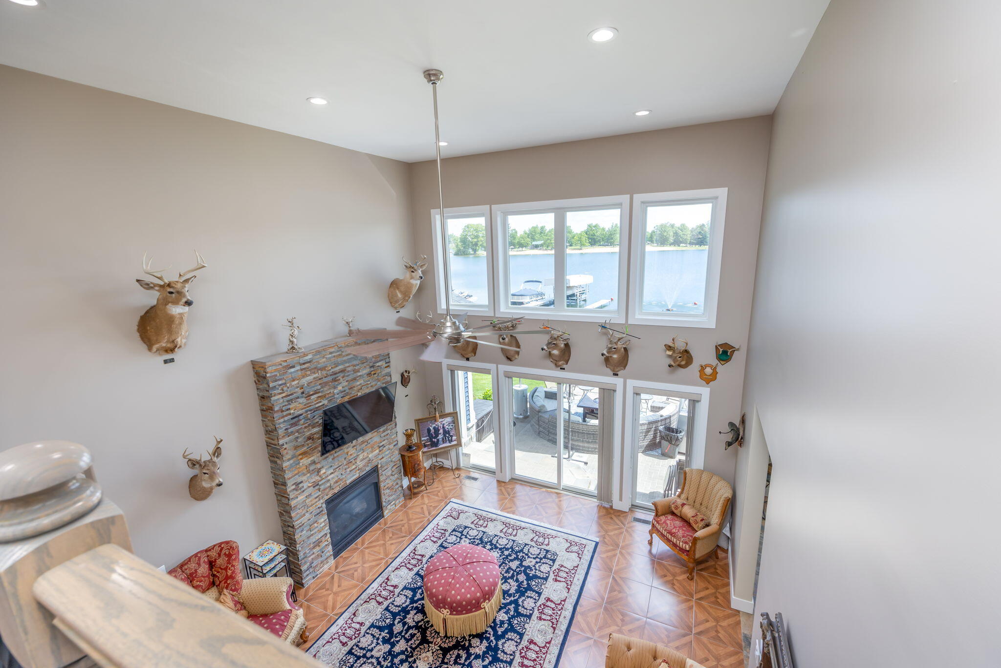 7140 Holiday Drive