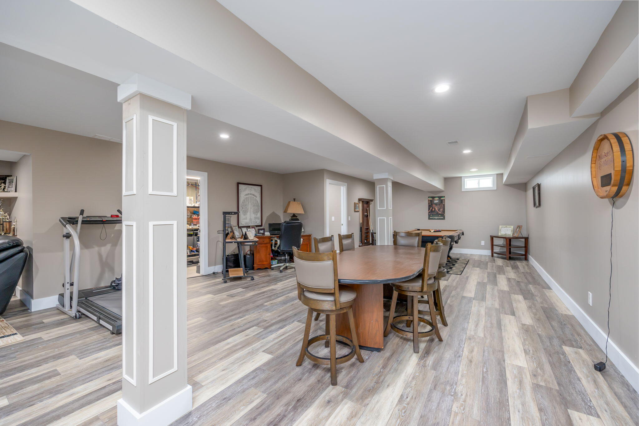 7140 Holiday Drive