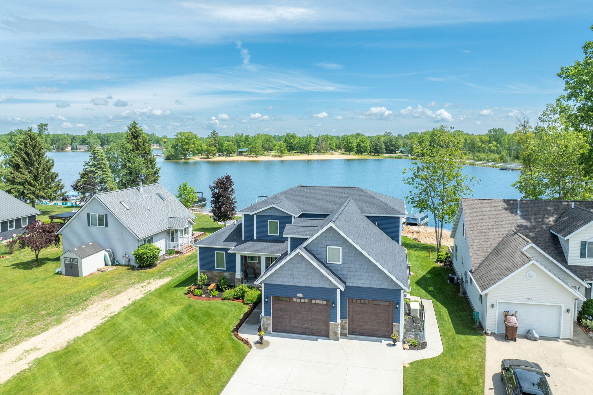 7140 Holiday Drive