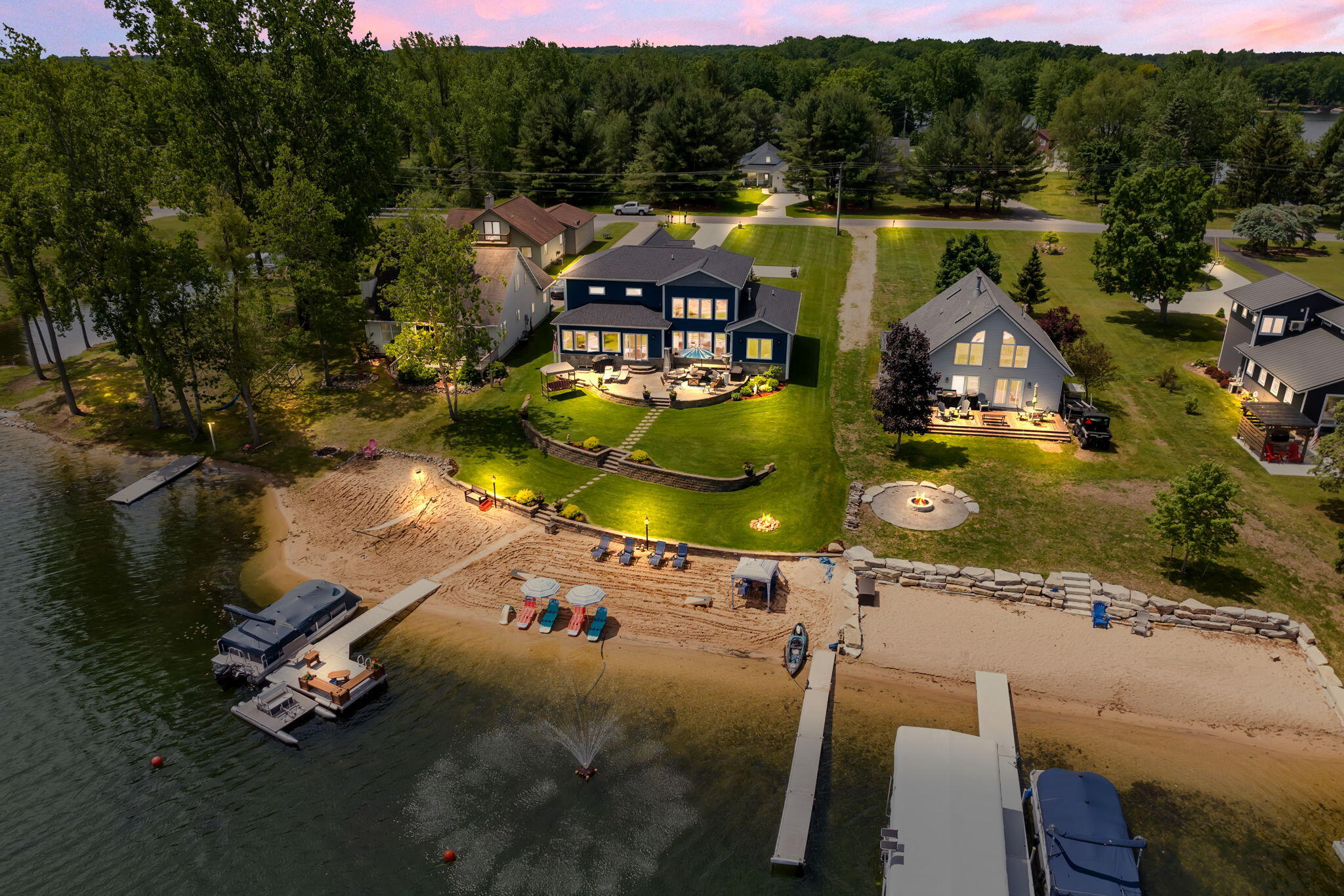 7140 Holiday Drive