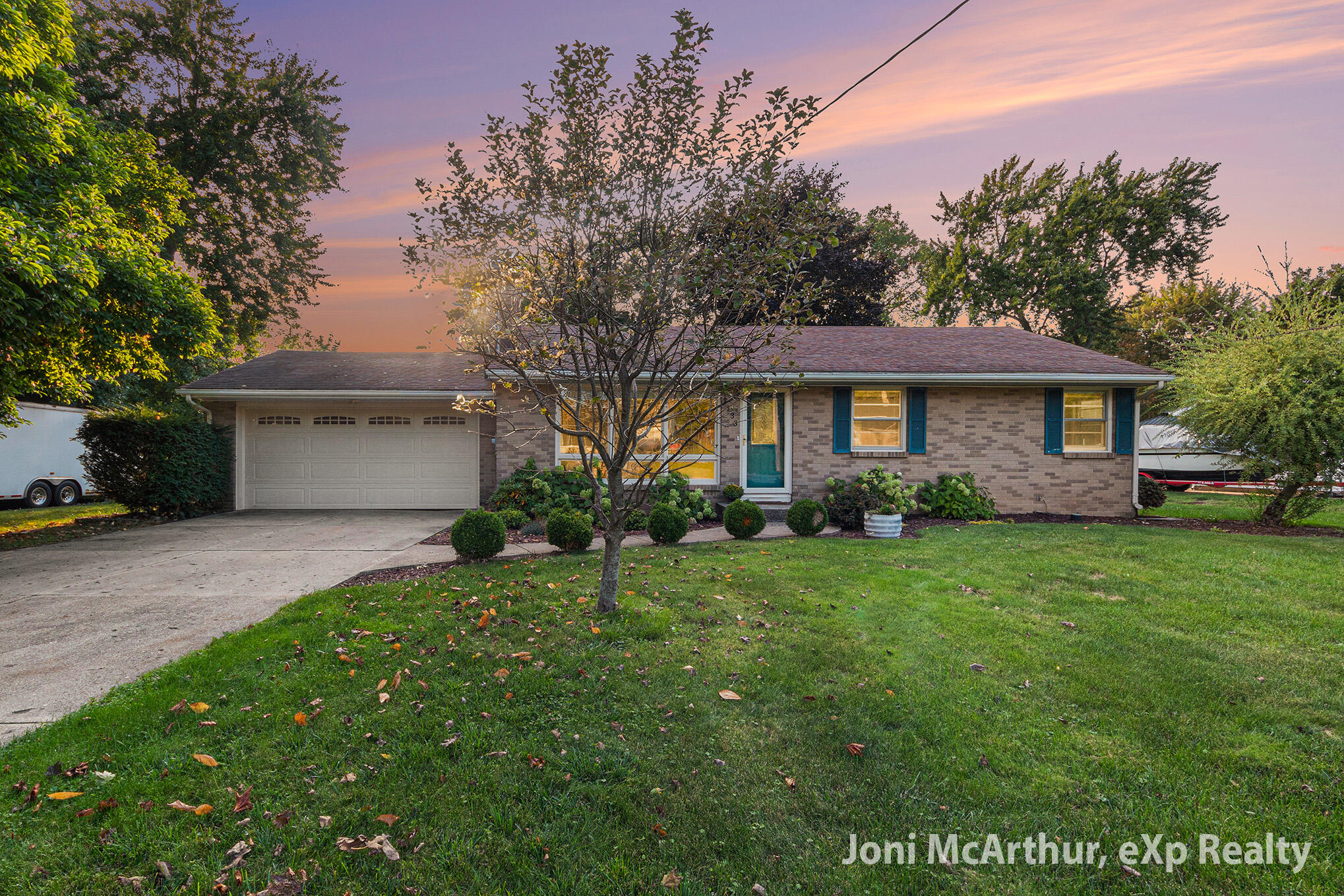 1133 Maplerow Avenue NW