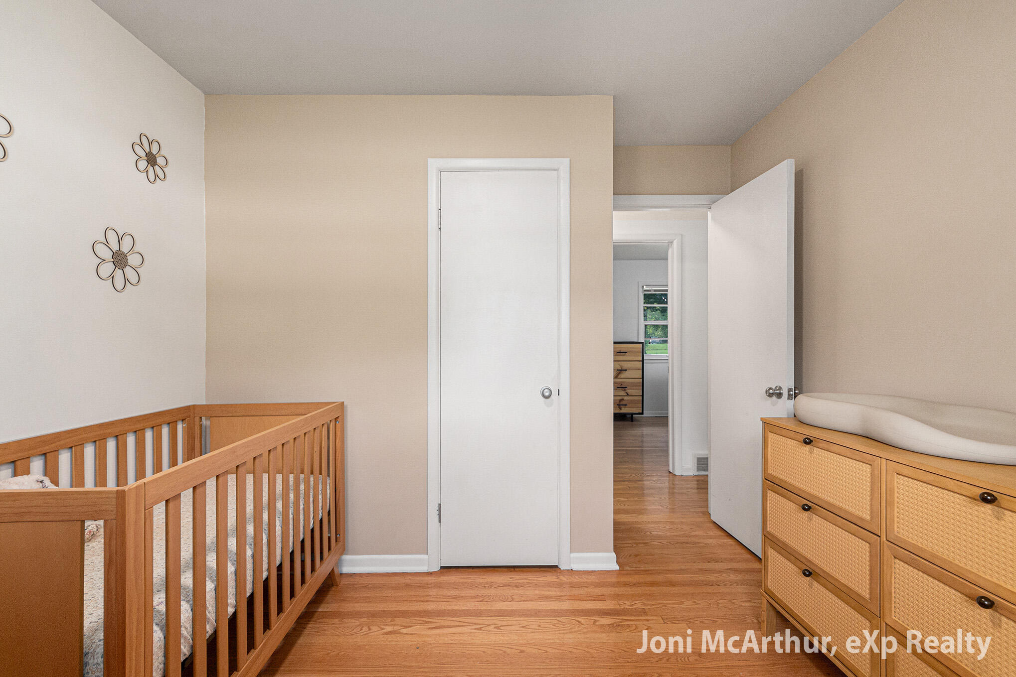 1133 Maplerow Avenue NW