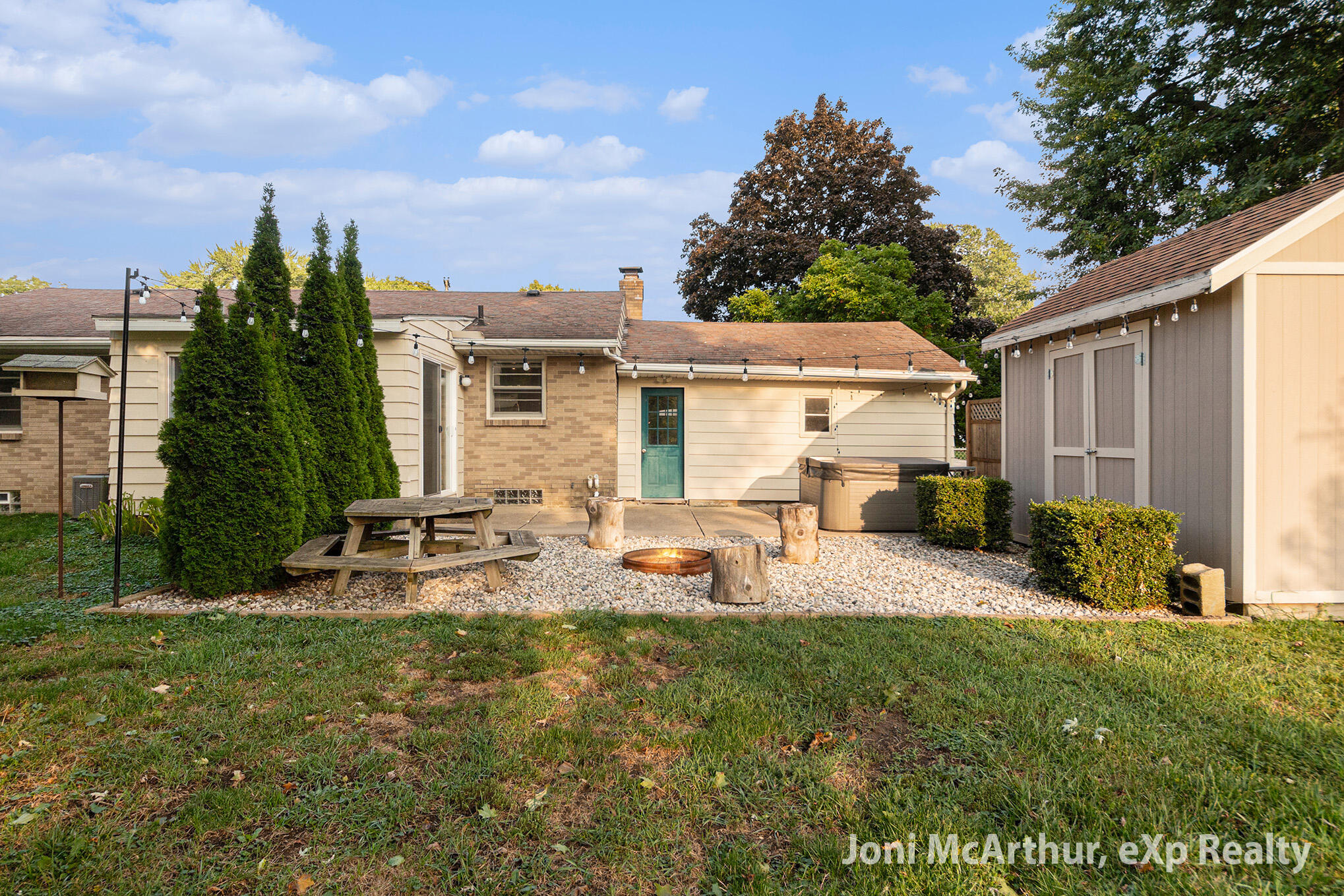 1133 Maplerow Avenue NW